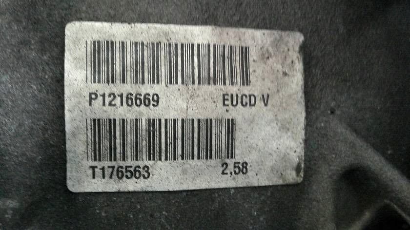 Puente trasero Volvo XC60 I Lift 2.4D P1216669 2,58 usado 3