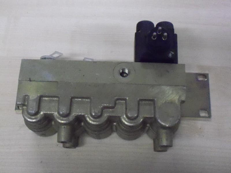 Válvula Solenoide Pillow Iveco Eurotech SV3156 reacondicionado 2