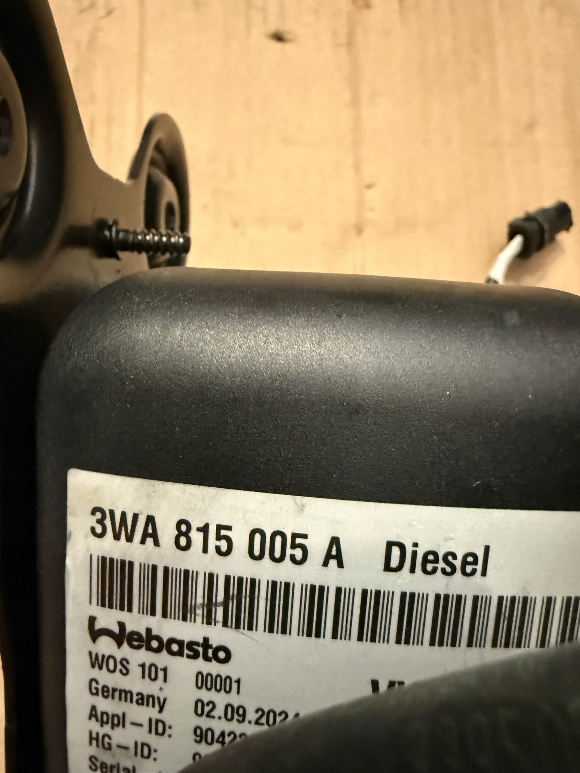 Calefactor estacionario VW Audi Bentley Webasto 3WA815005A usado 3