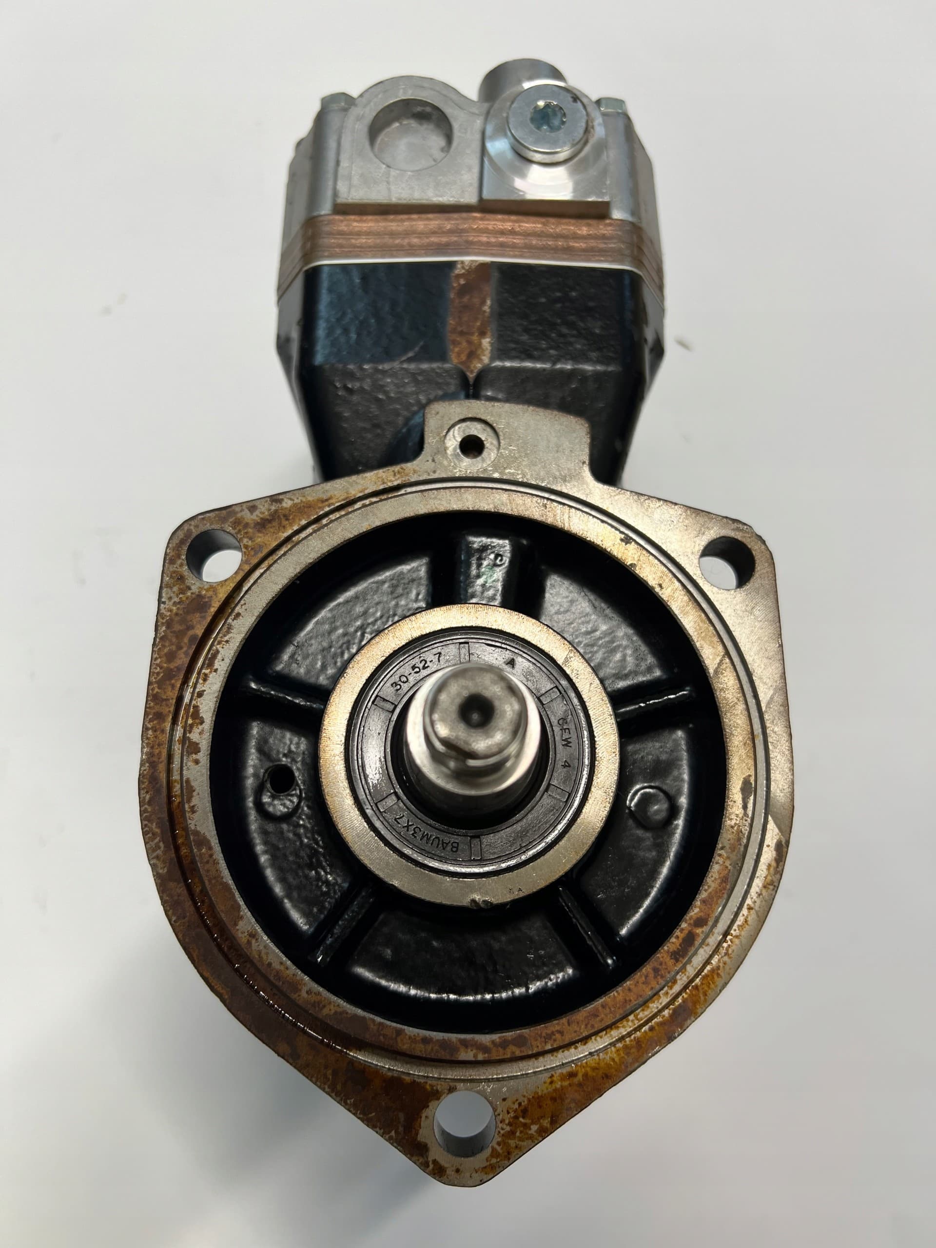 Compresor de freno de aire Iveco LK4935 / 504293730 usado