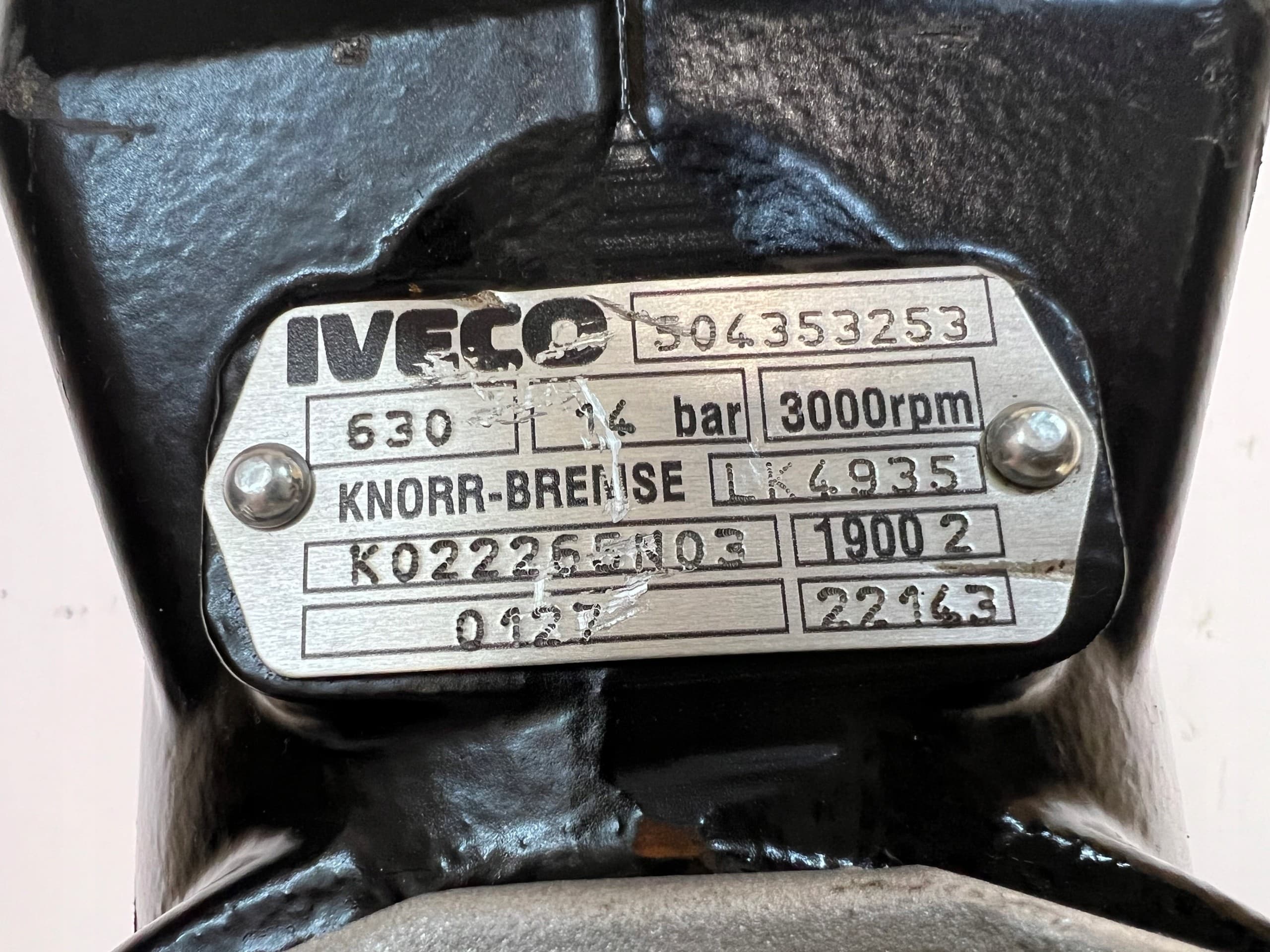 Compresor de freno de aire Iveco LK4935 / 504293730 usado 4