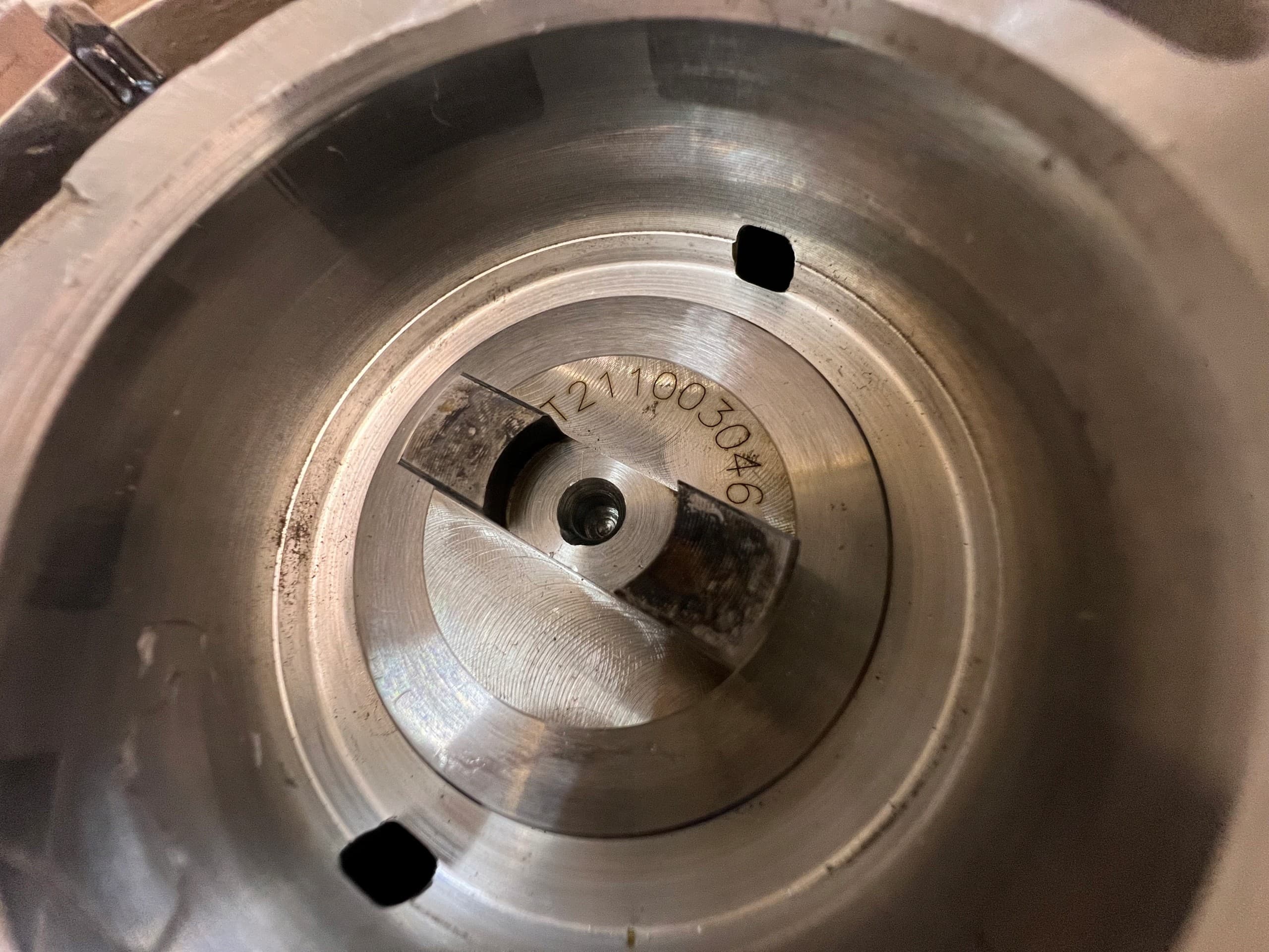 Compresor de freno de aire Iveco LK4935 / 504293730 usado 6