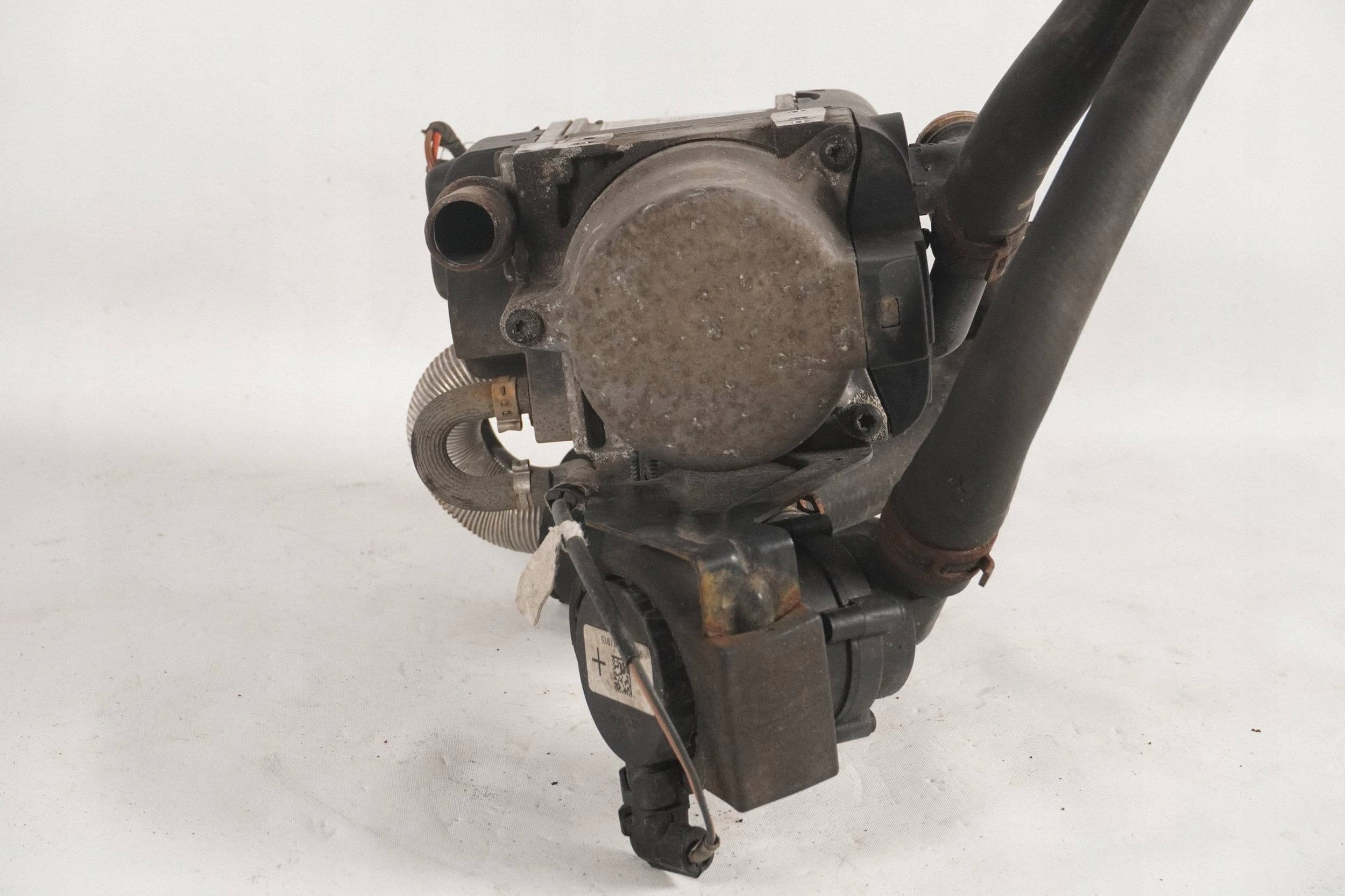 Calefactor estacionario Webasto VW Passat B8 3Q0815005E usado 4
