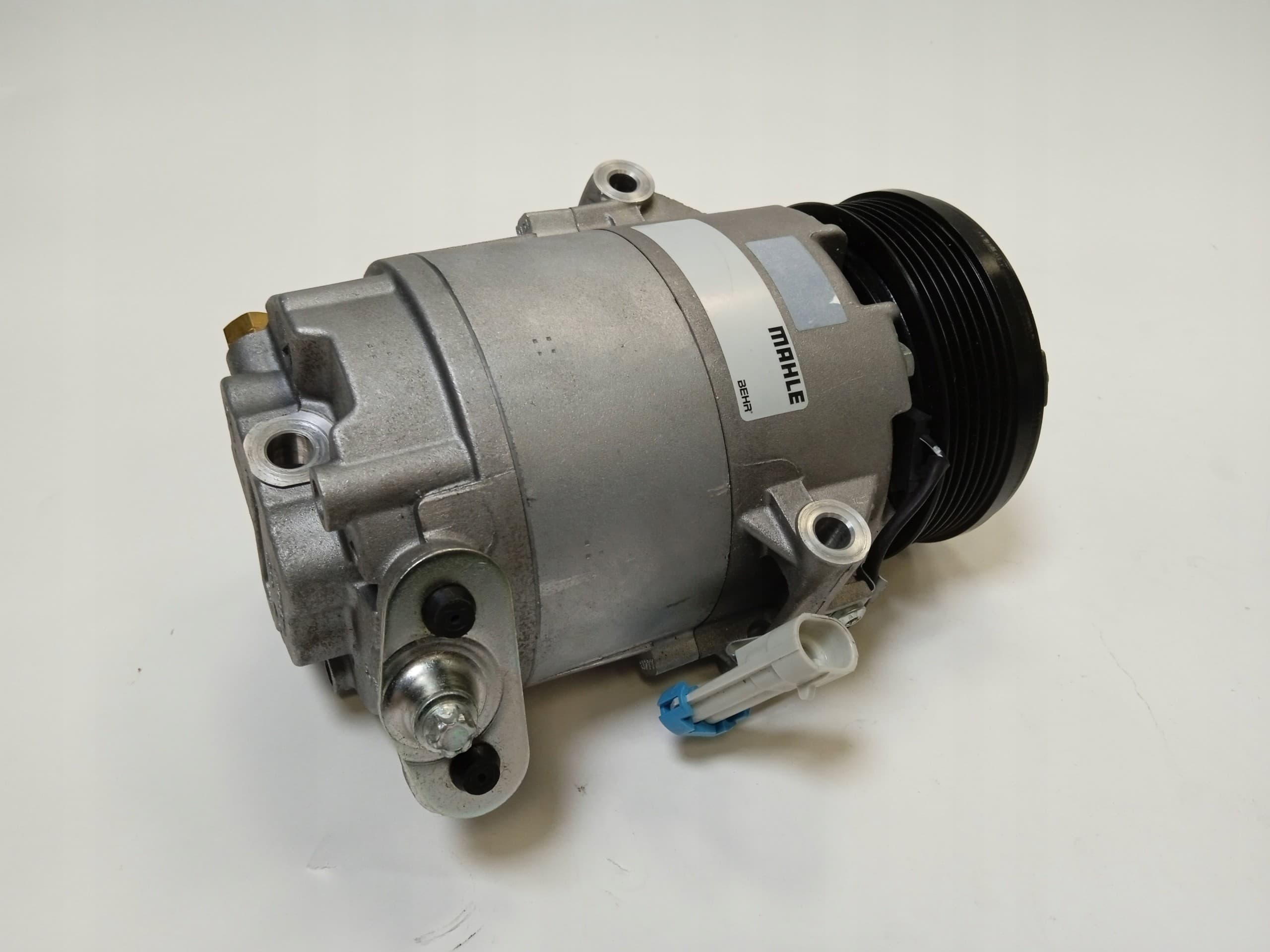 Compresor de aire acondicionado Mahle Acp 83 000P nuevo