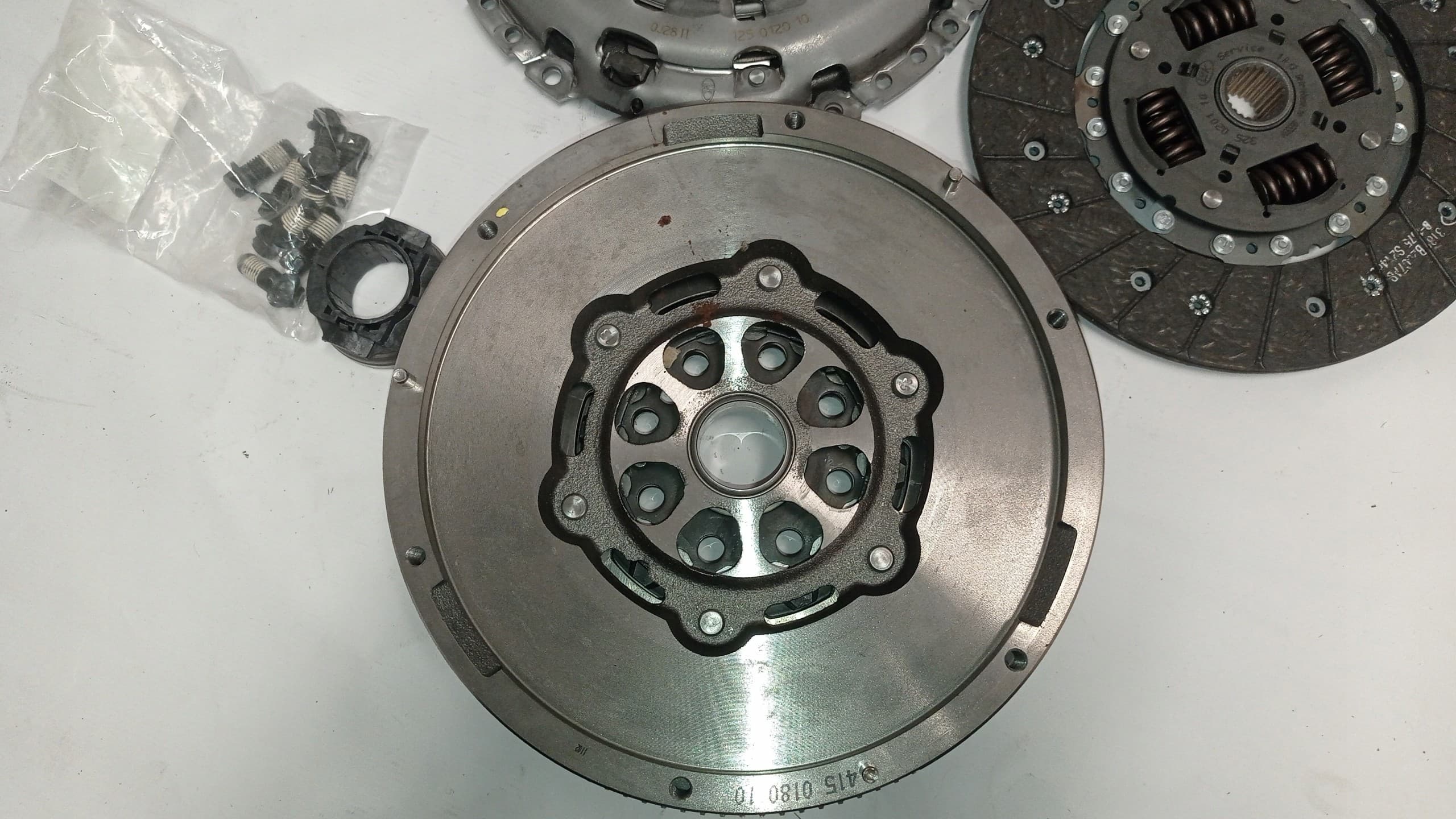 Kit de Embrague Schaeffler LuK 600 0024 00 nuevo 2