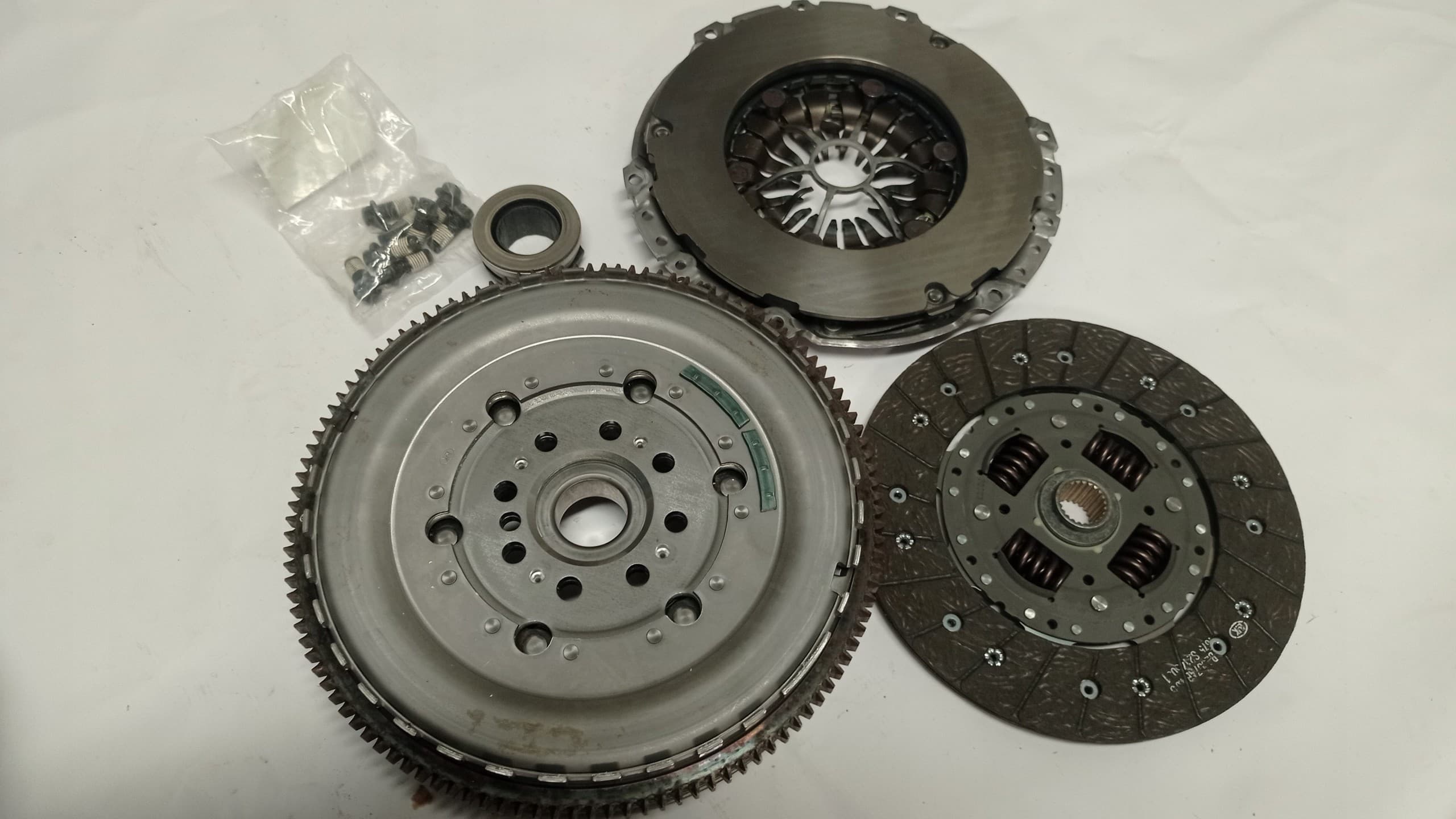 Kit de Embrague Schaeffler LuK 600 0024 00 nuevo 6