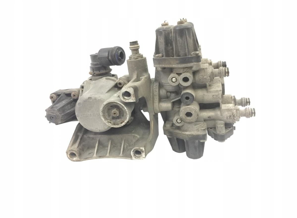 Deshumidificador Iveco 5801335174 usado 4