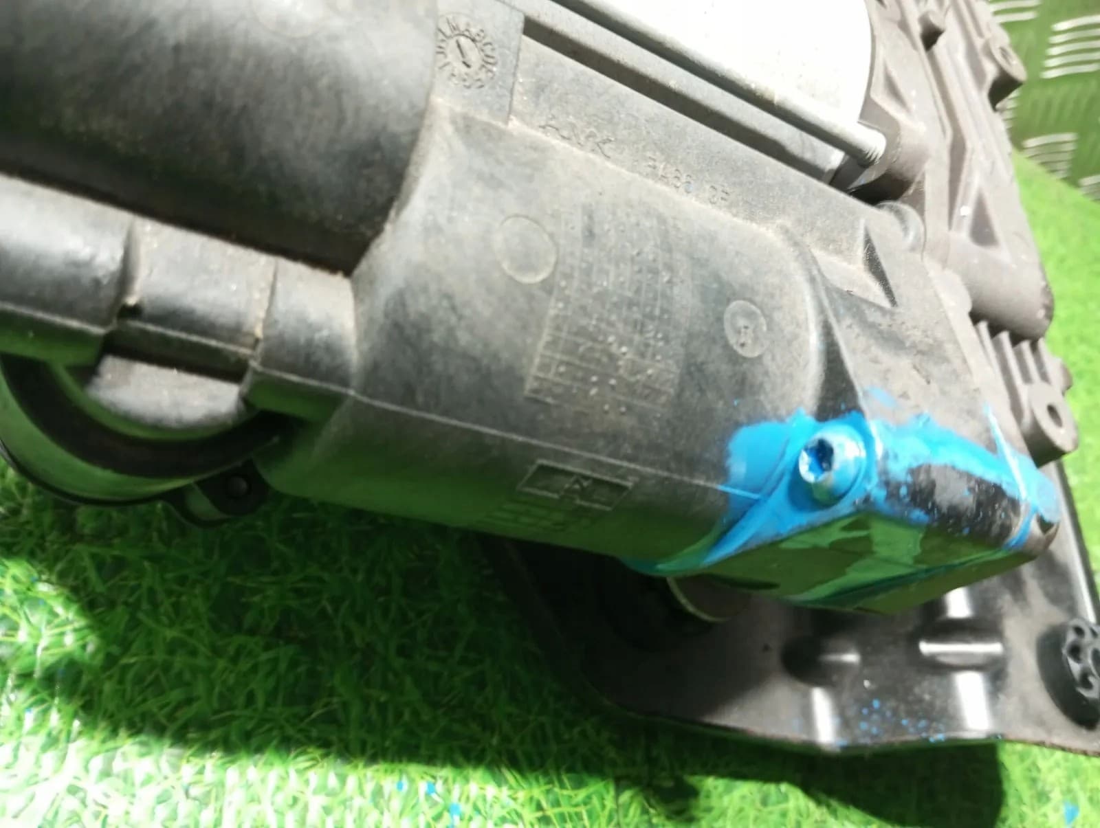 Compresor de suspensión BMW X5 (E70) 4.4L gasolina 408kW 2012 usado 2