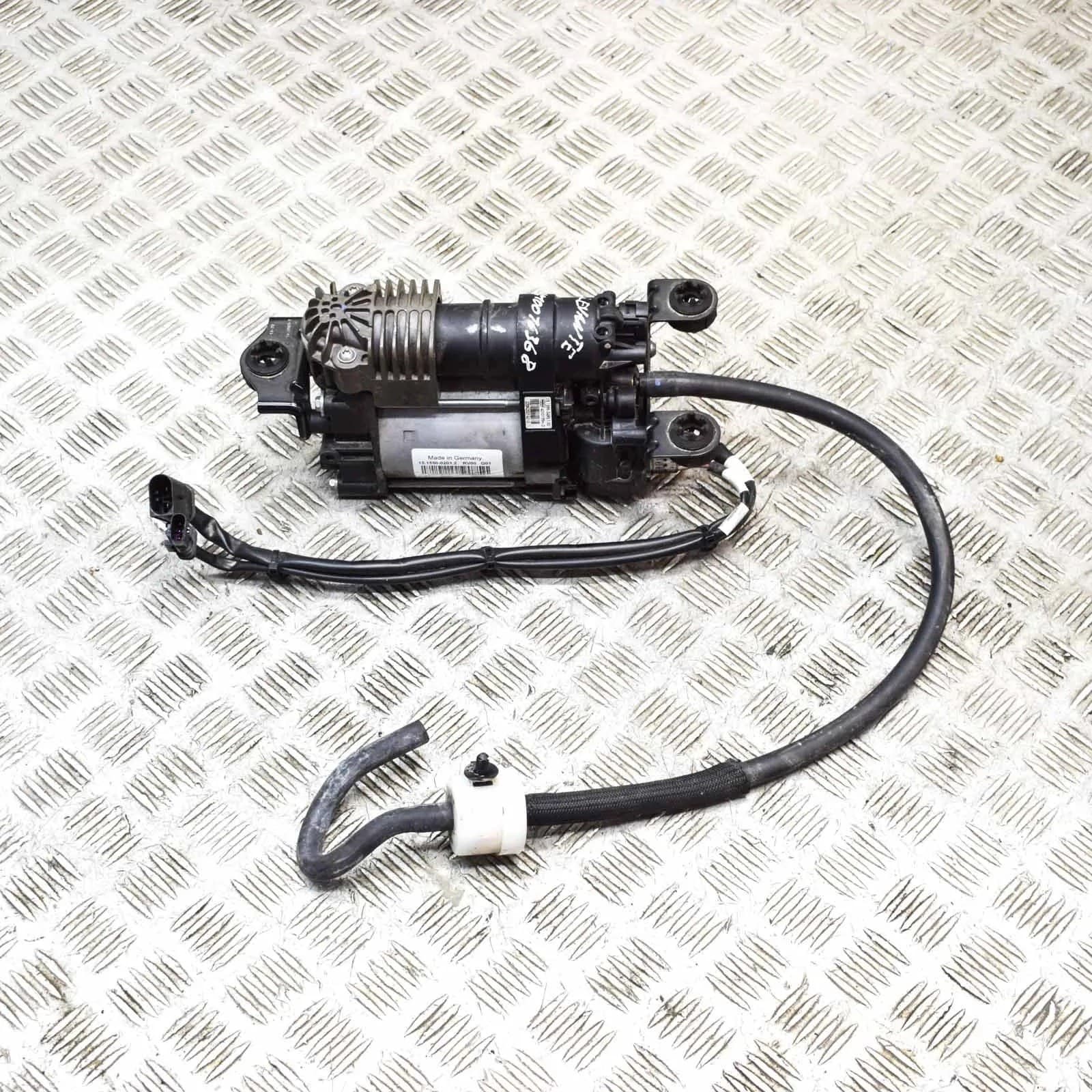 Compresor de suspensión para Maserati Levante Suv (M161) 3.0L usado