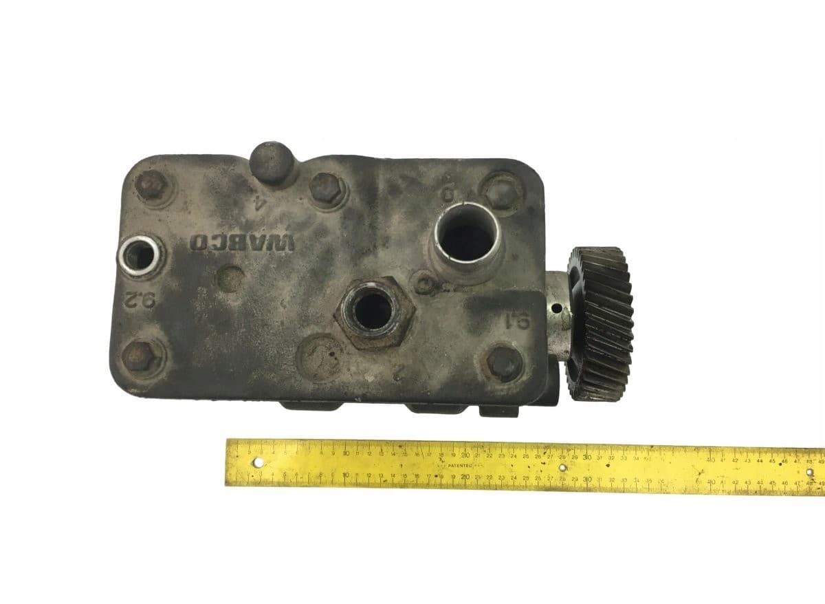 Compresor de aire Mercedes-Benz A9061304715 usado