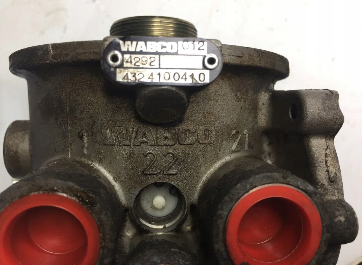 1505967 Volvo Secador de aire usado 4