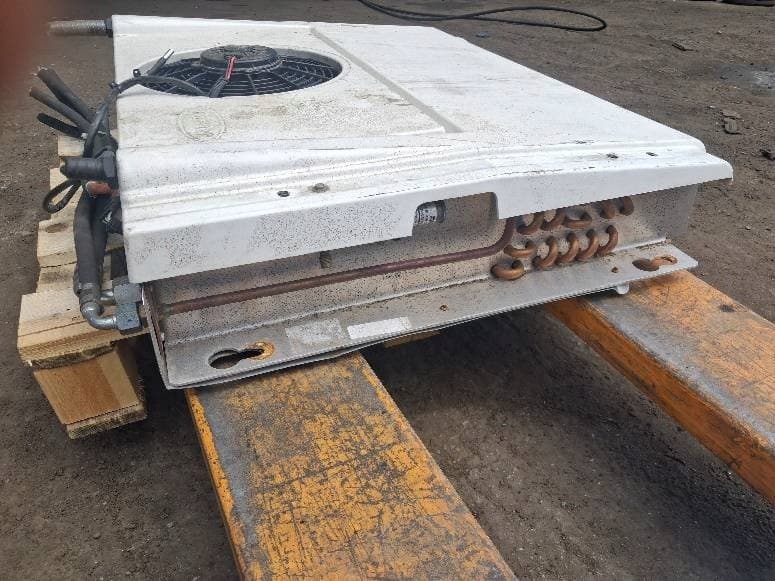 Unidad de Enfriamiento Carrier R-404A usado 2