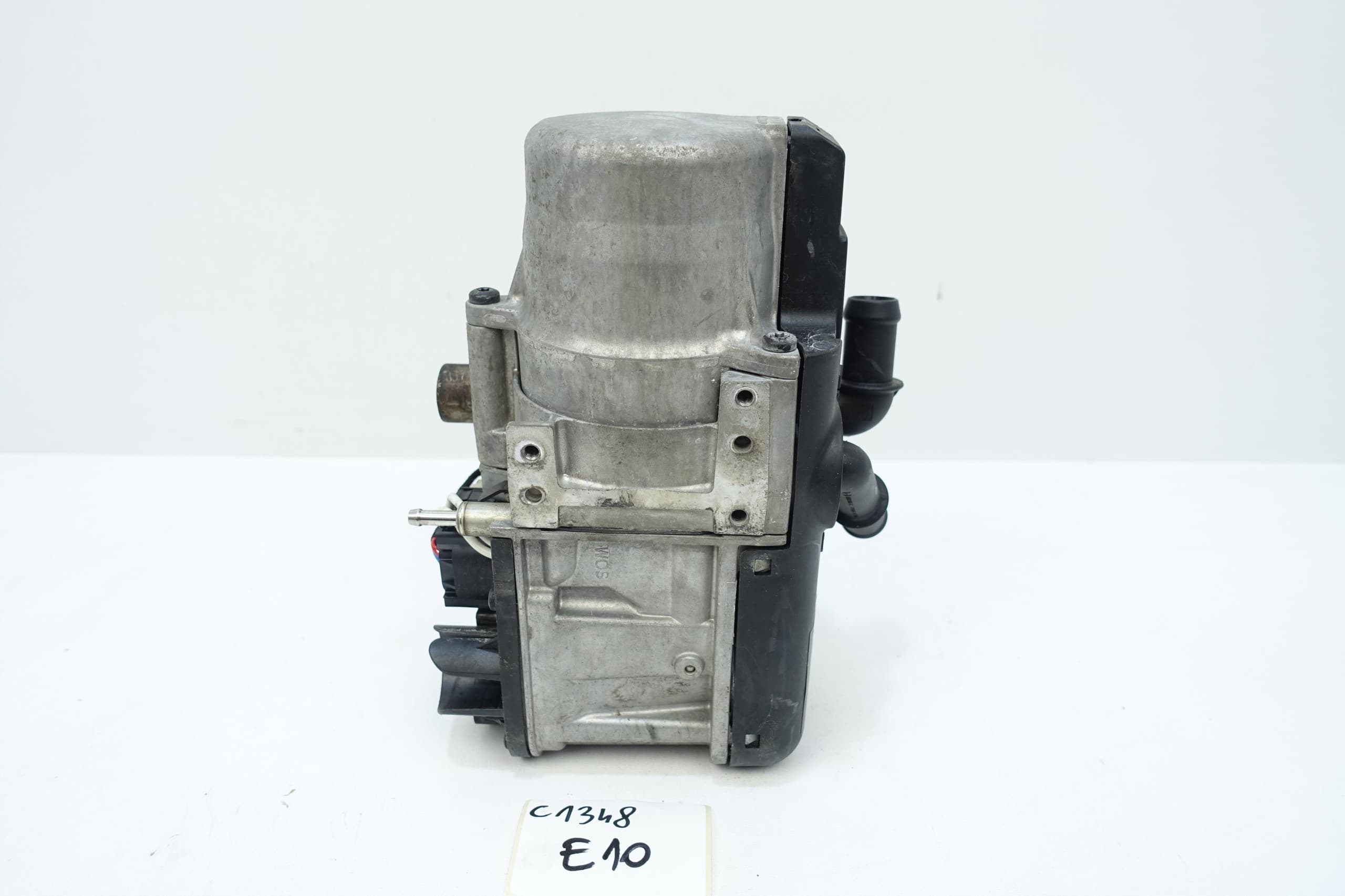 Calefactor estacionario Webasto para VW Touareg, Caddy, Golf usado 3