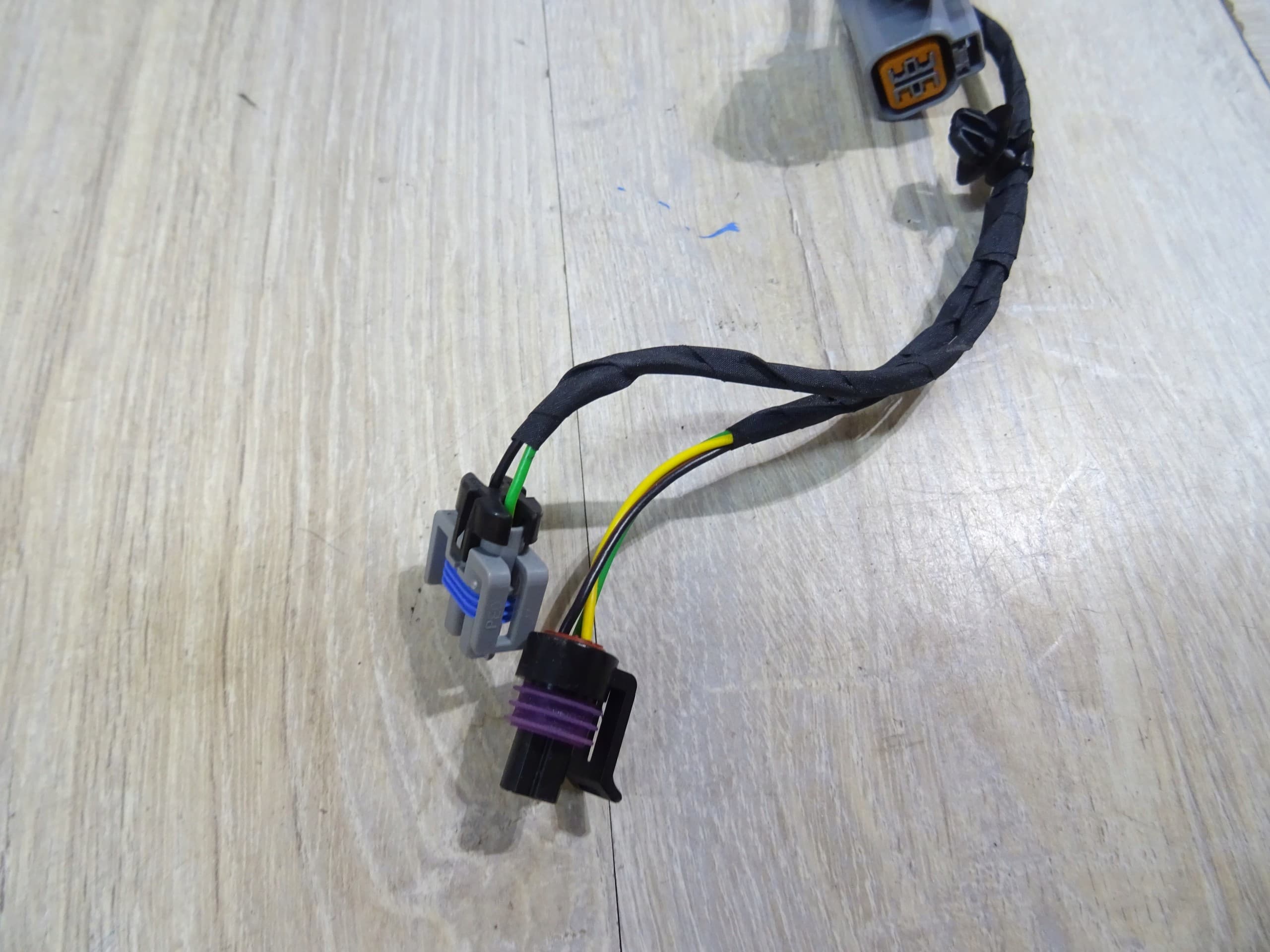 Instalación de Haz A1751502633 G15DTF Ssang Yong Llu nuevo 5