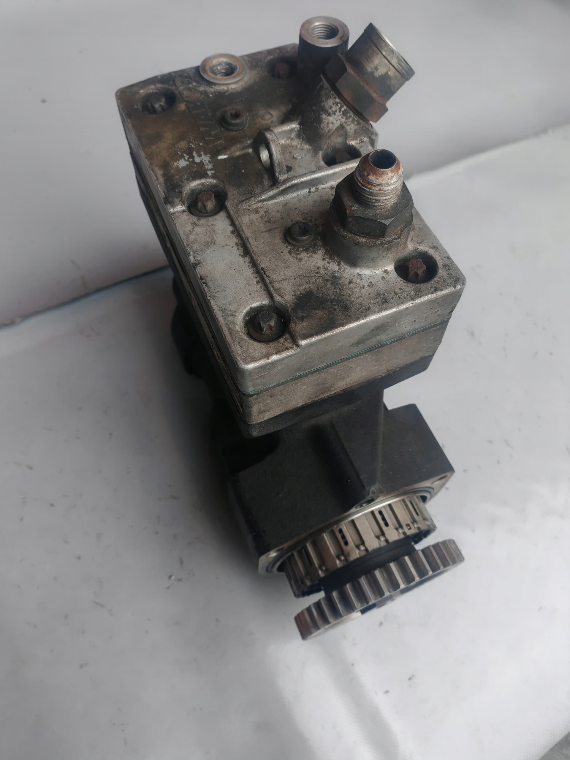 Compresor de Aire Wabco para Camiones Ford F-Max 500 usado 5