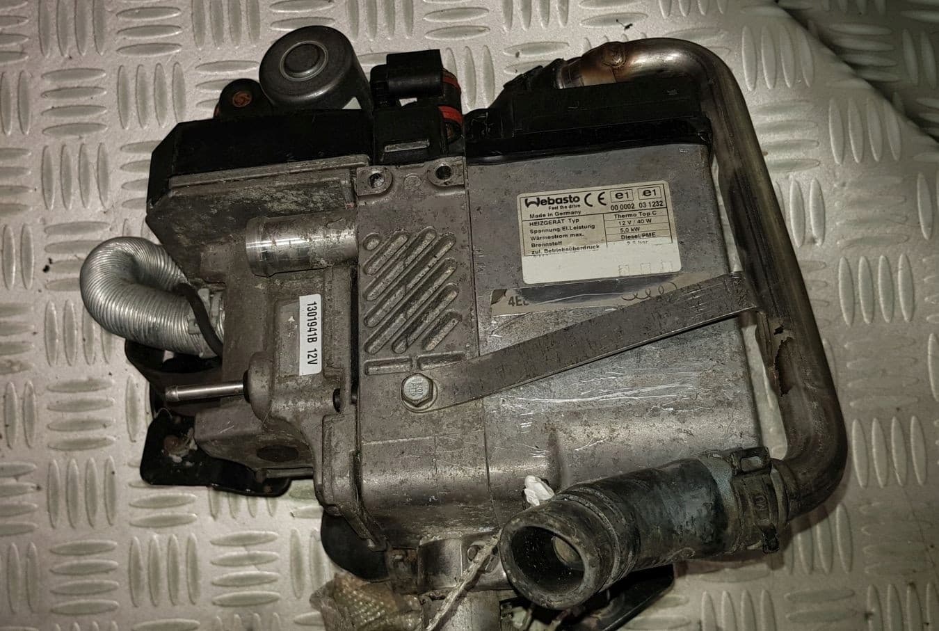 Calefacción Webasto Thermo Top C 40W para Audi A8 D3 2007 usado 3