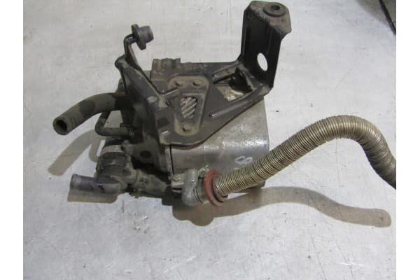 Bomba Webasto Mercedes W168 1685000298 Diésel usado 4