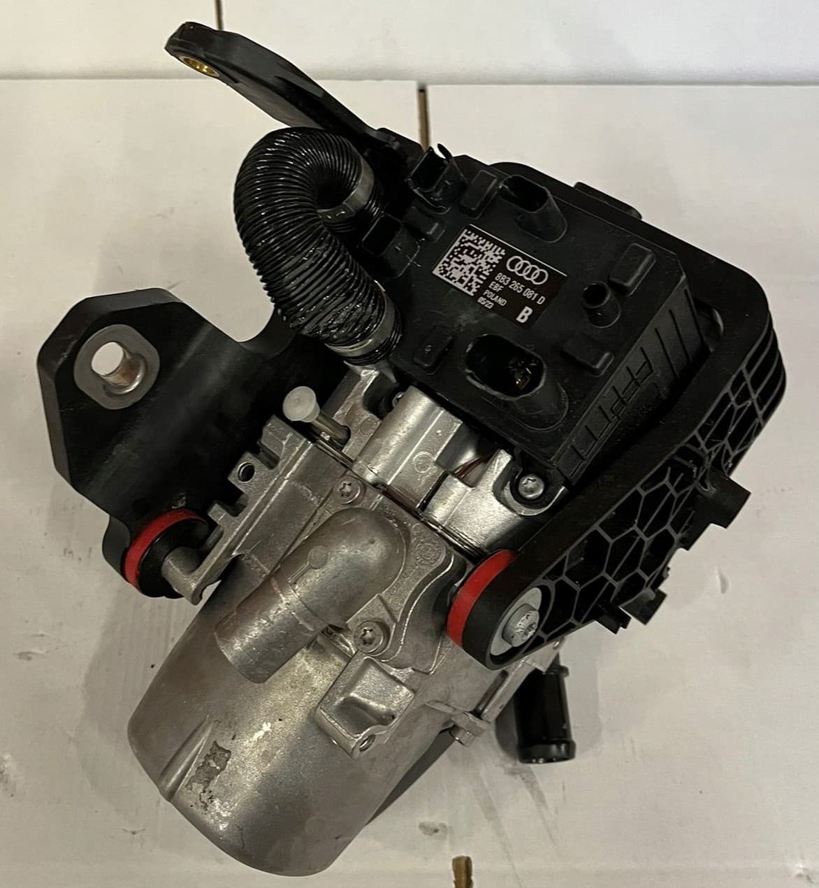 Calefactor estacionamiento Webasto Audi 8B3265081D usado