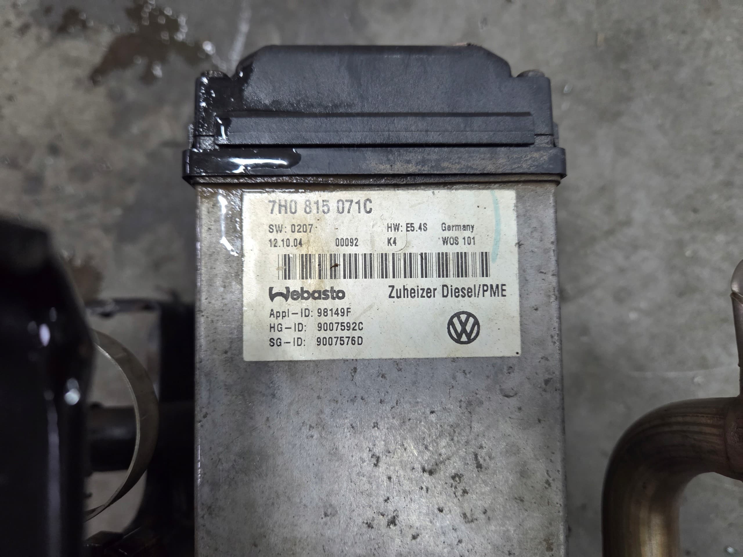Calefactor auxiliar estacionario VW T5 Webasto 7H0815071C usado 3