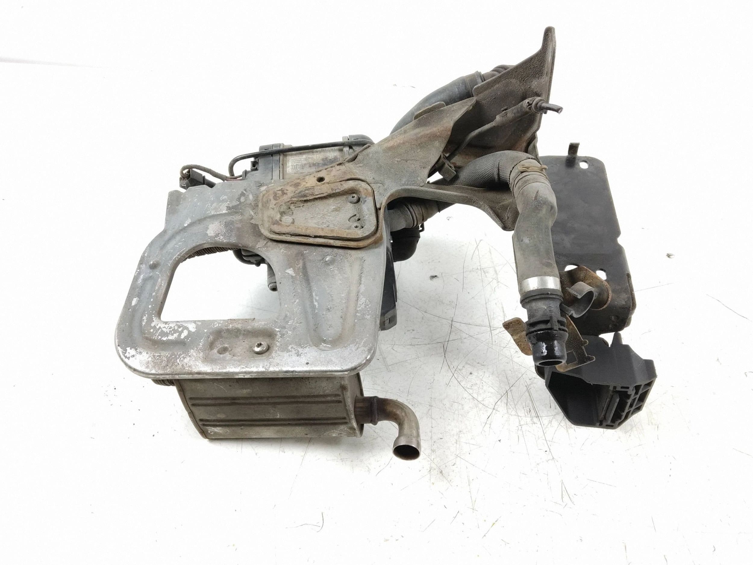 Calefactor Auxiliar BMW Serie 3 E90 E91 2009 (Webasto) usado 4