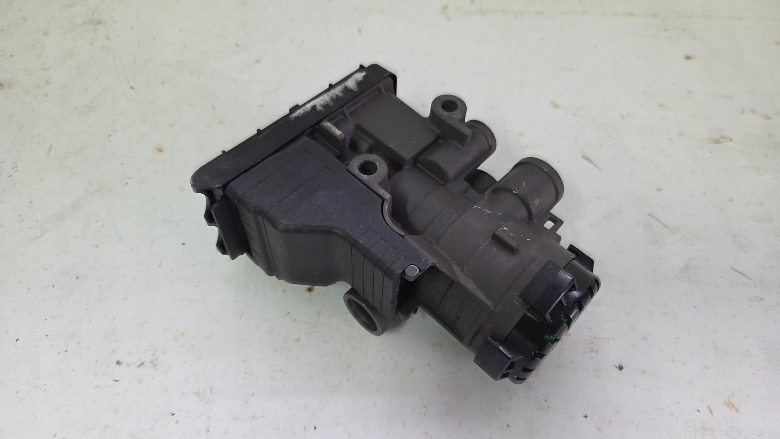 Módulo modulador de válvula Ebs Man TG3 Tgx Tgs 81.52106-6087 nuevo 4