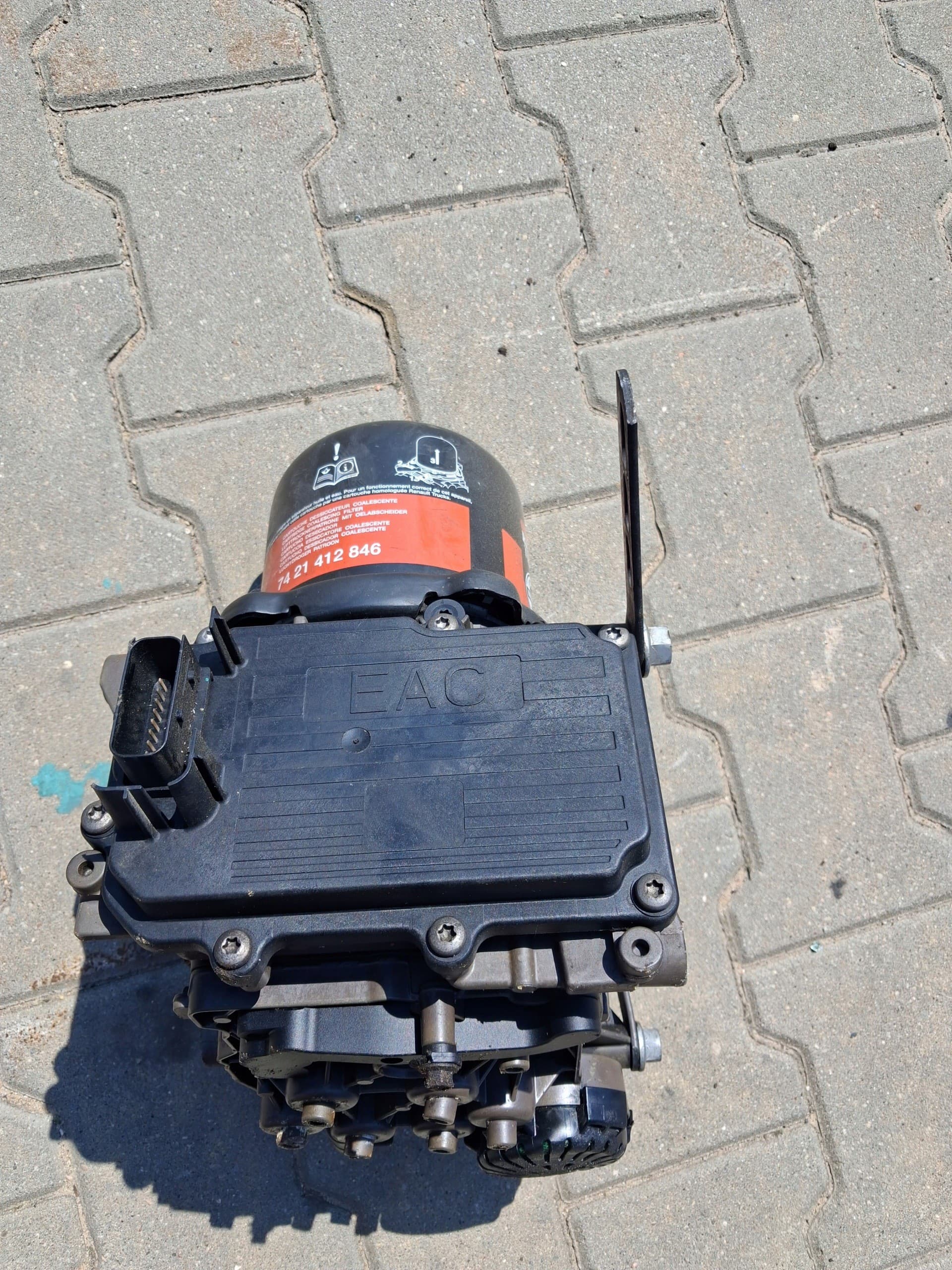 Válvula Secadora de Aire Apm Renault Gama T C K Euro 6 usado 5