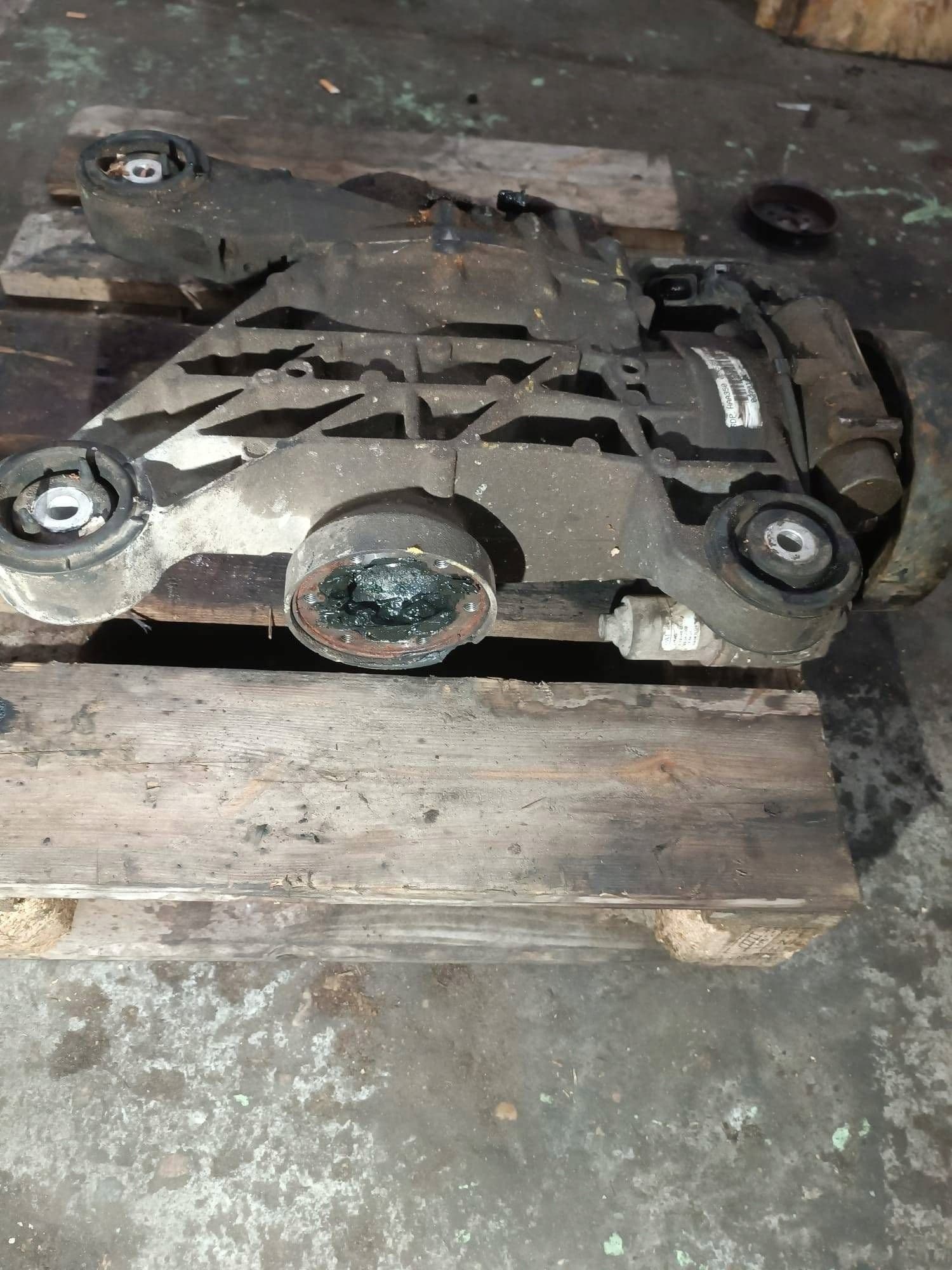 Puente Diferencial Trasero VW Skoda 2.0 TDI 0BR525010 HAA350 usado 5