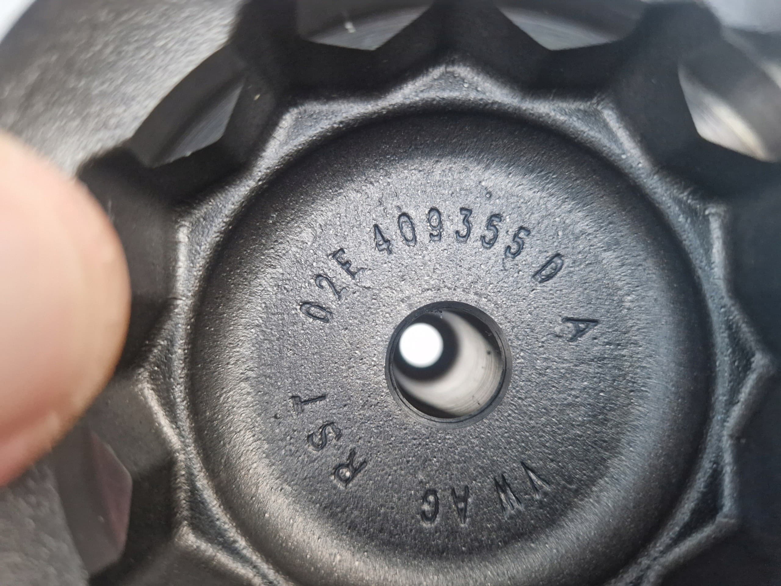 Brida del eje de transmisión izquierda Audi A3 8P 02E409343D nuevo 6