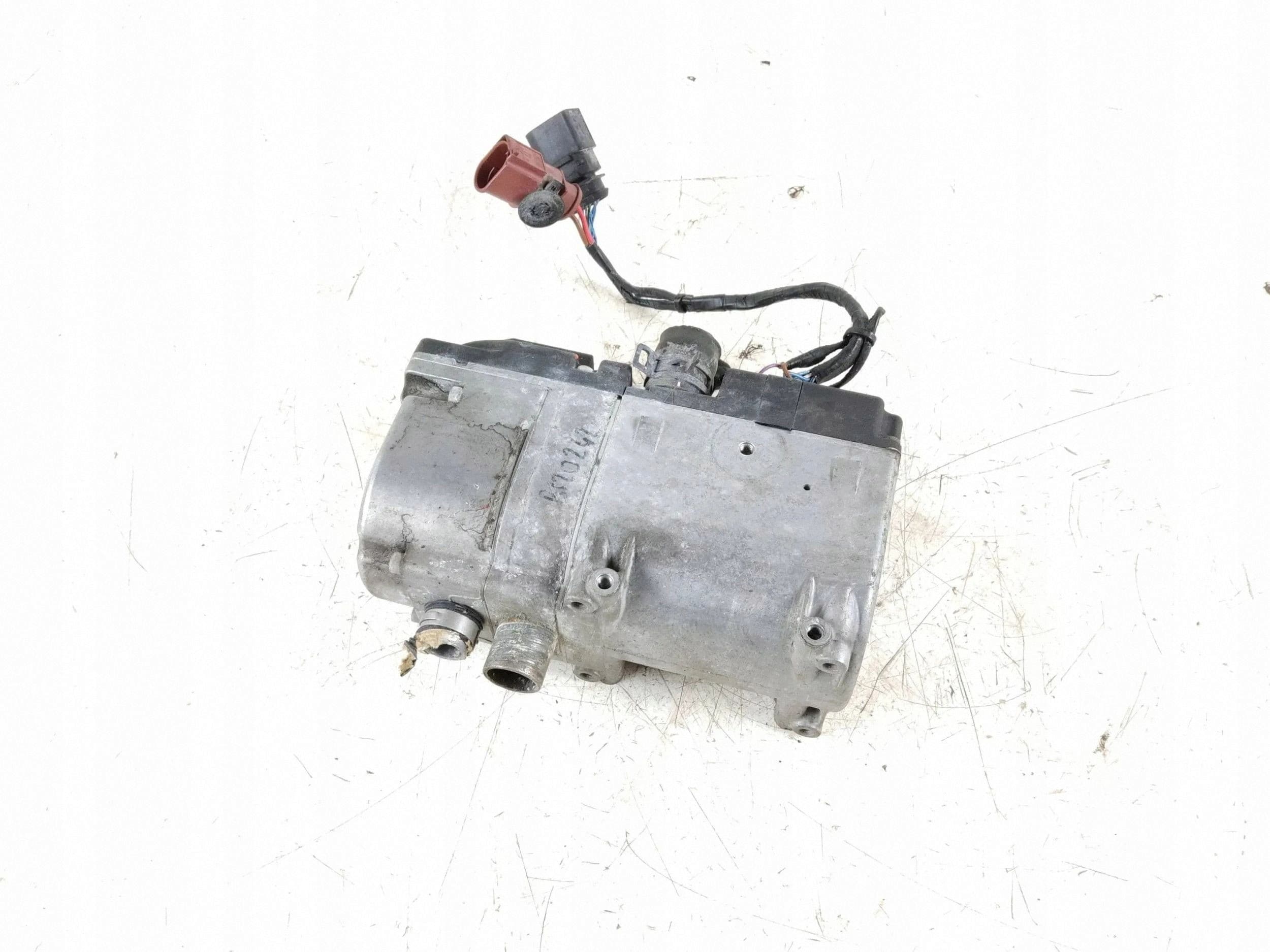 Calefactor Auxiliar (Webasto) Audi Q5 SQ5 2015 8R0265081N usado