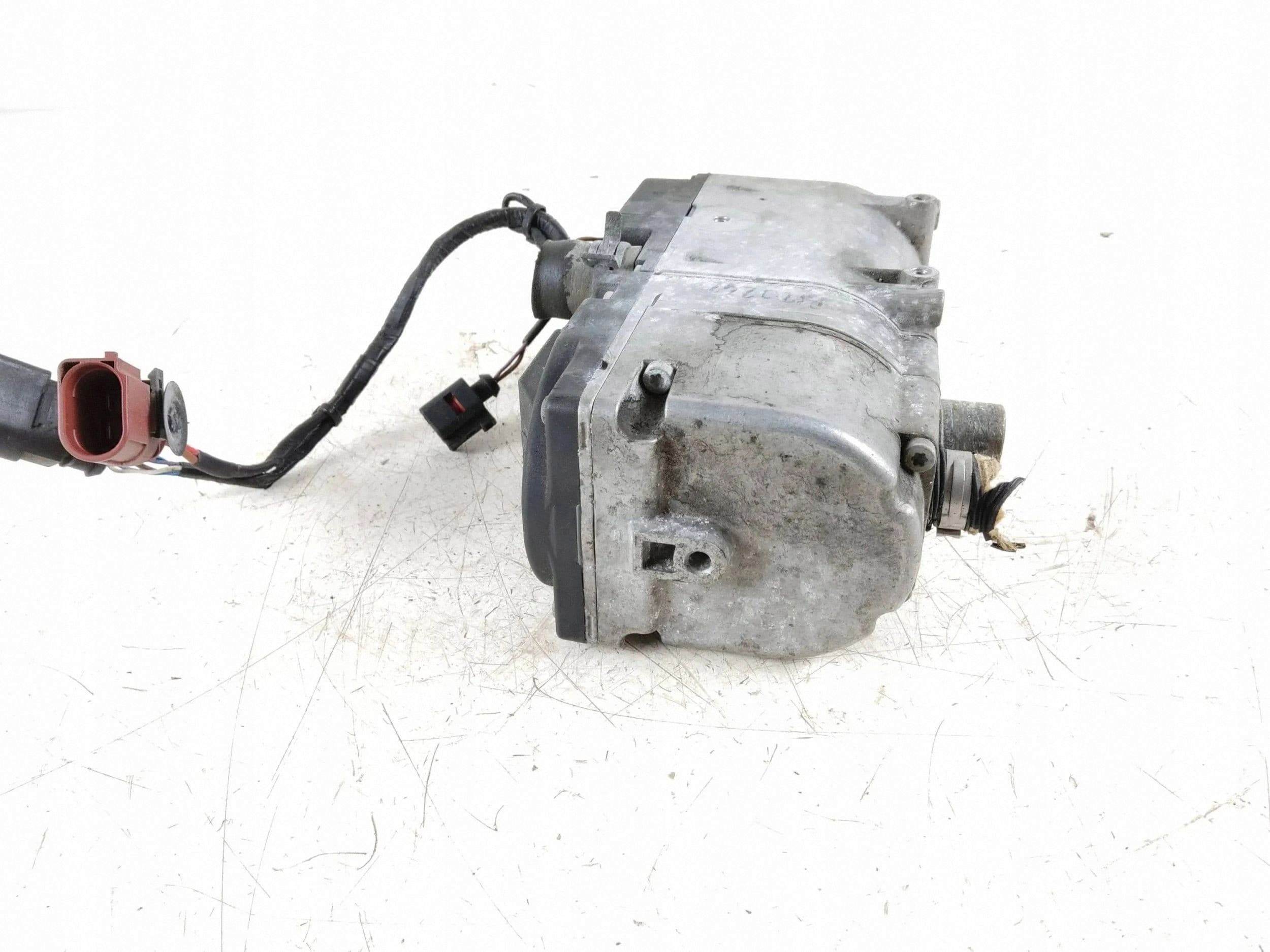 Calefactor Auxiliar (Webasto) Audi Q5 SQ5 2015 8R0265081N usado 3