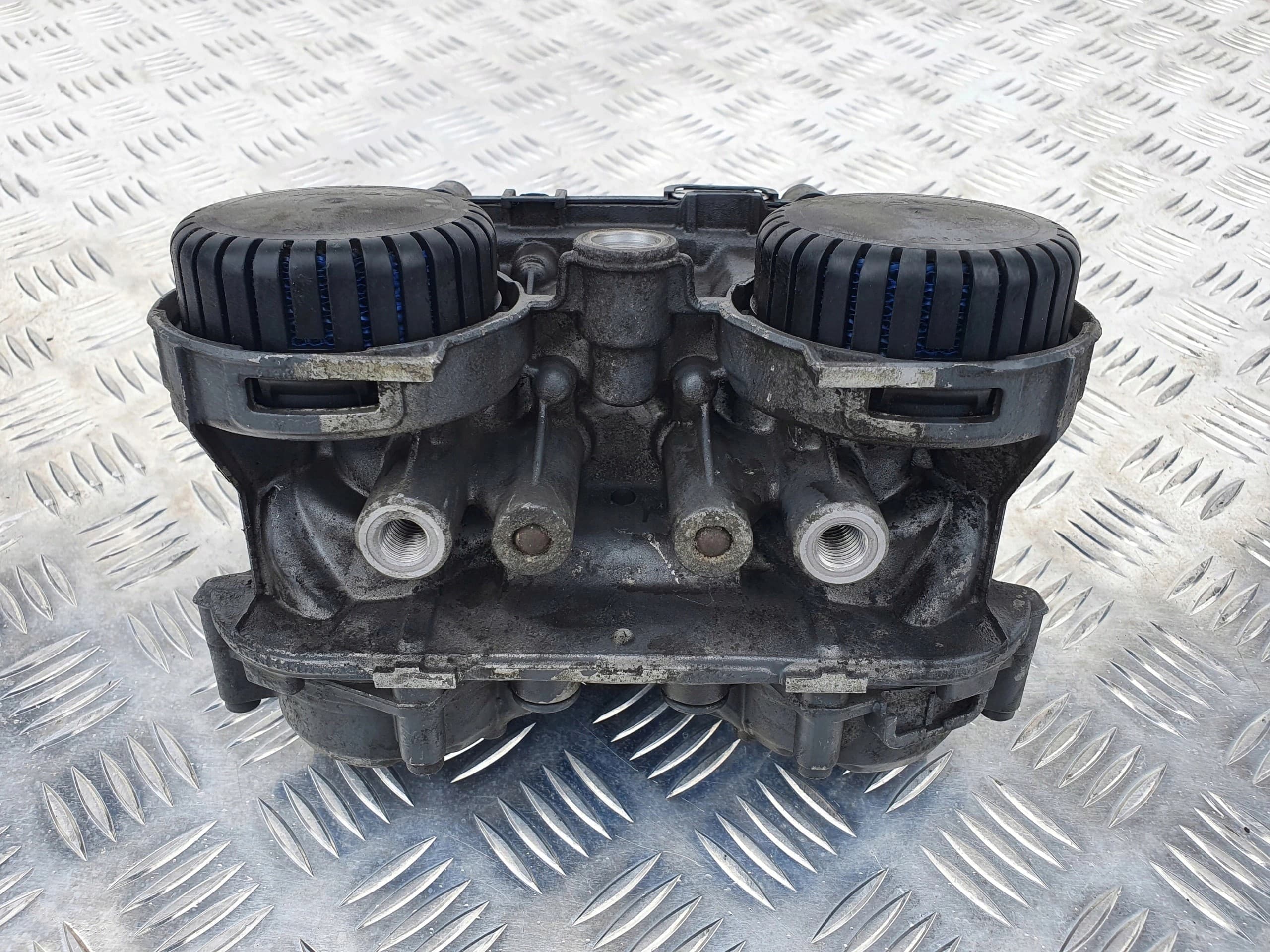 Válvula moduladora Ebs Daf Ngd XF XG XG usado