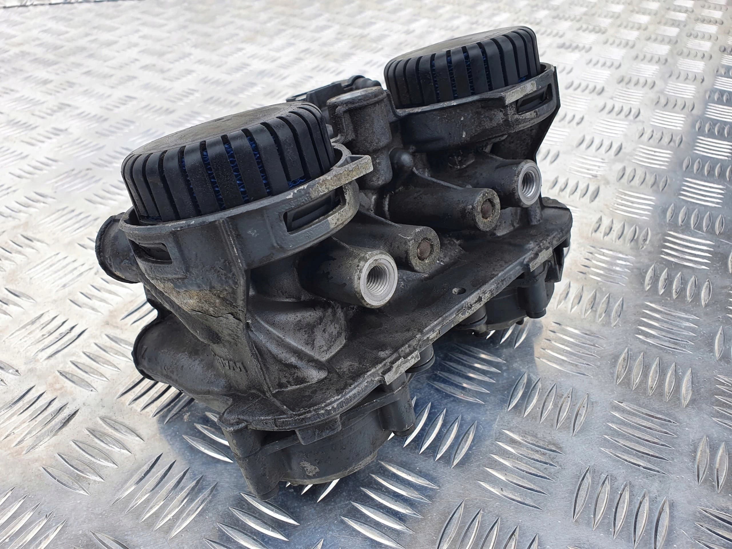 Válvula moduladora Ebs Daf Ngd XF XG XG usado 3