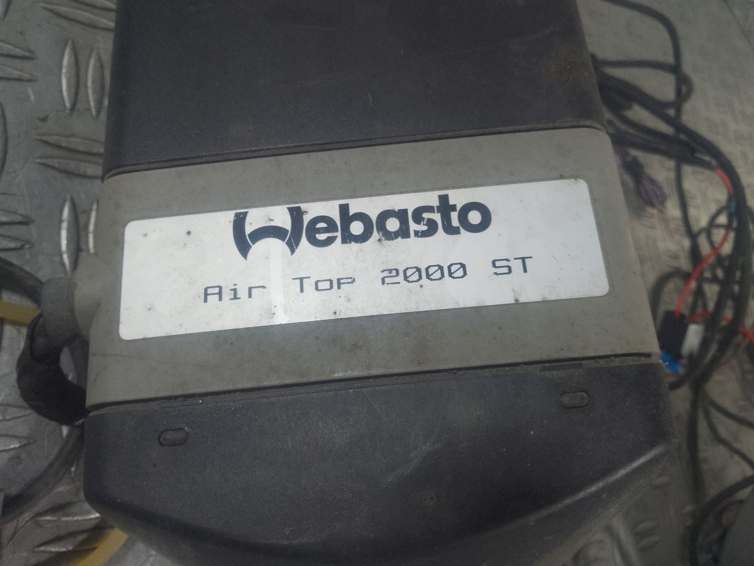 Calefactor estacionario Webasto 9012942A usado 8
