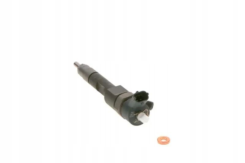 Inyector CR 0445110146 Bosch nuevo 9