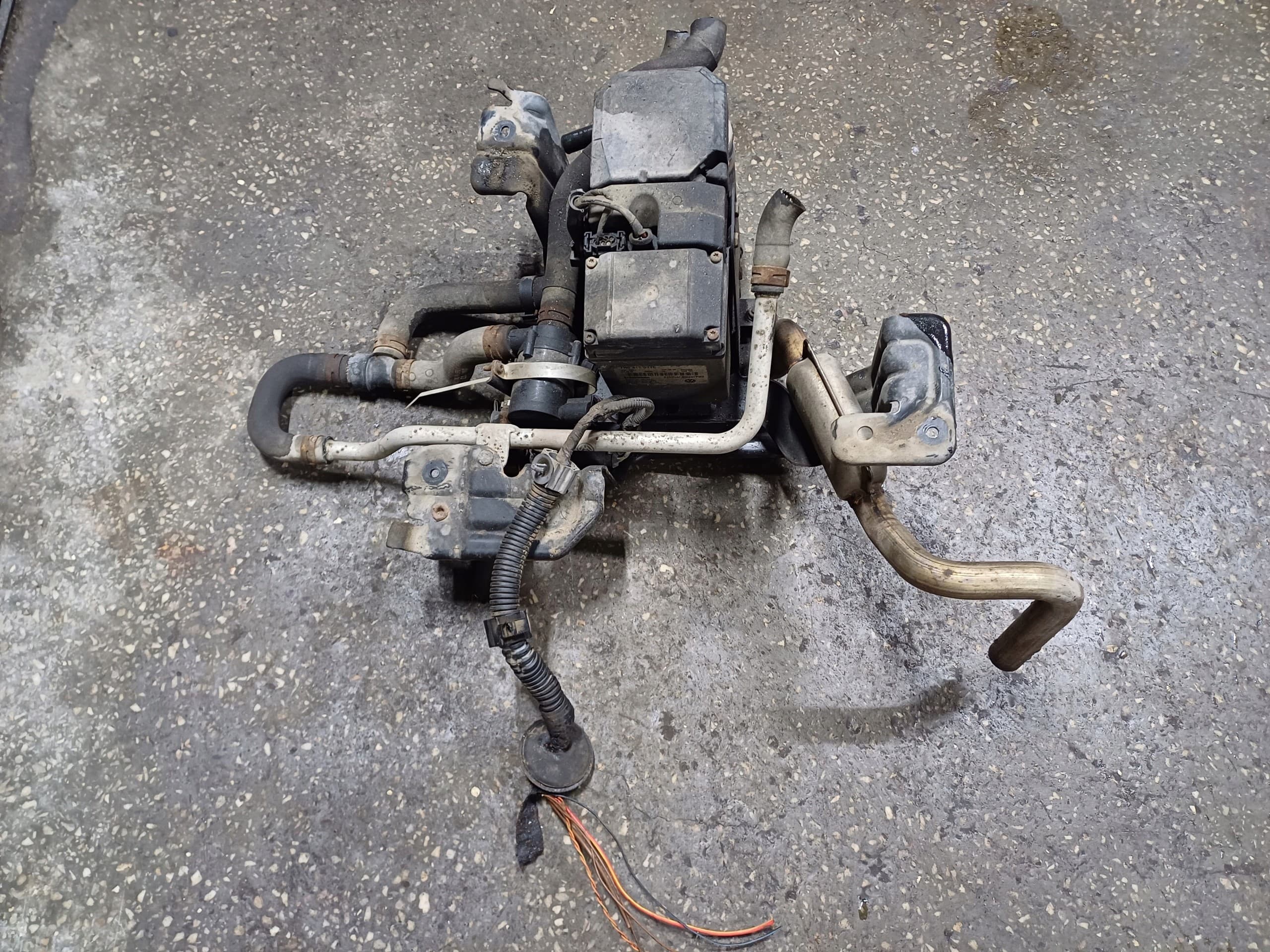 Calefactor estacionario original Volkswagen OE 7H0815071C usado 2