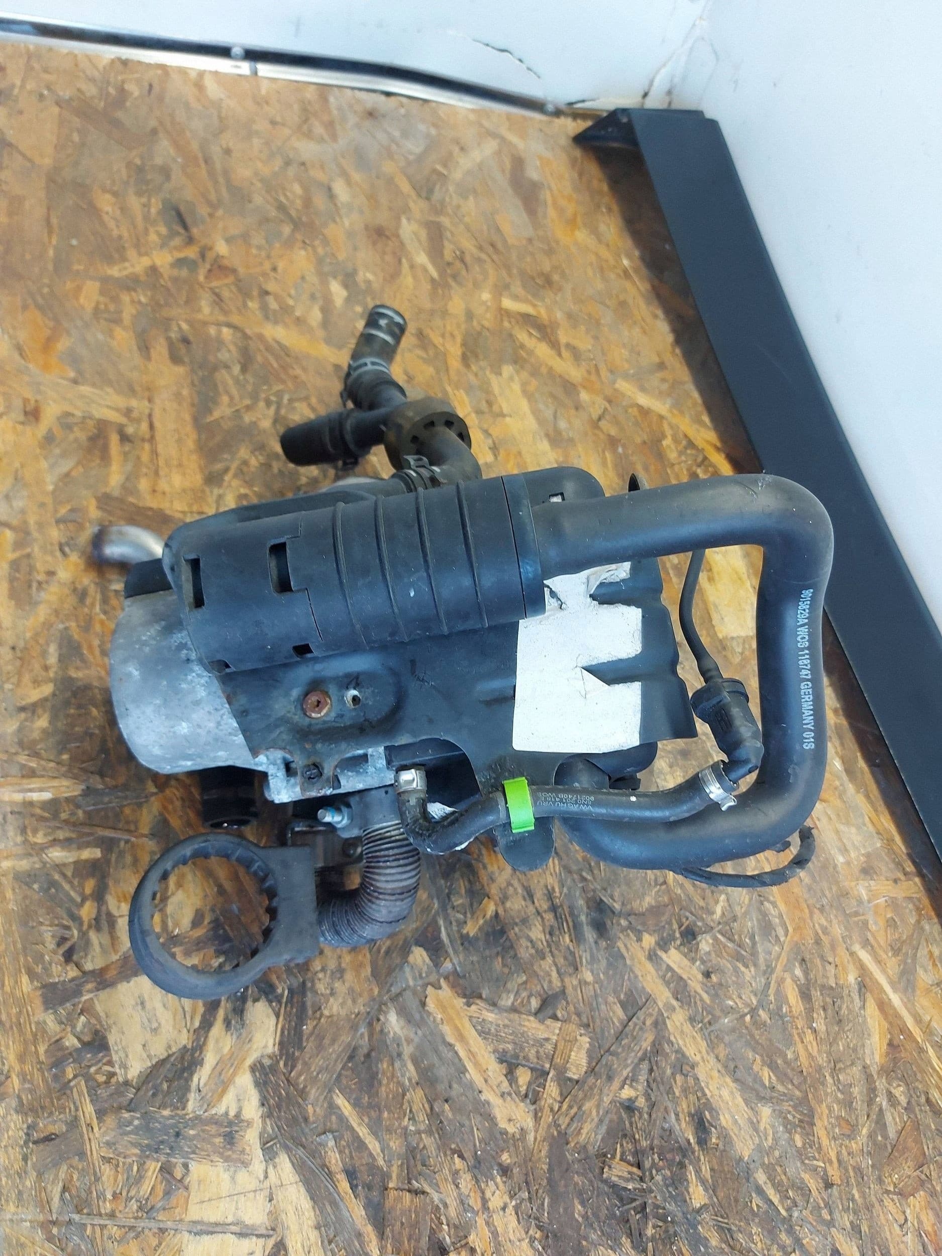 VW Sharan II 010- 7N0815065T Parking heater Webasto usado