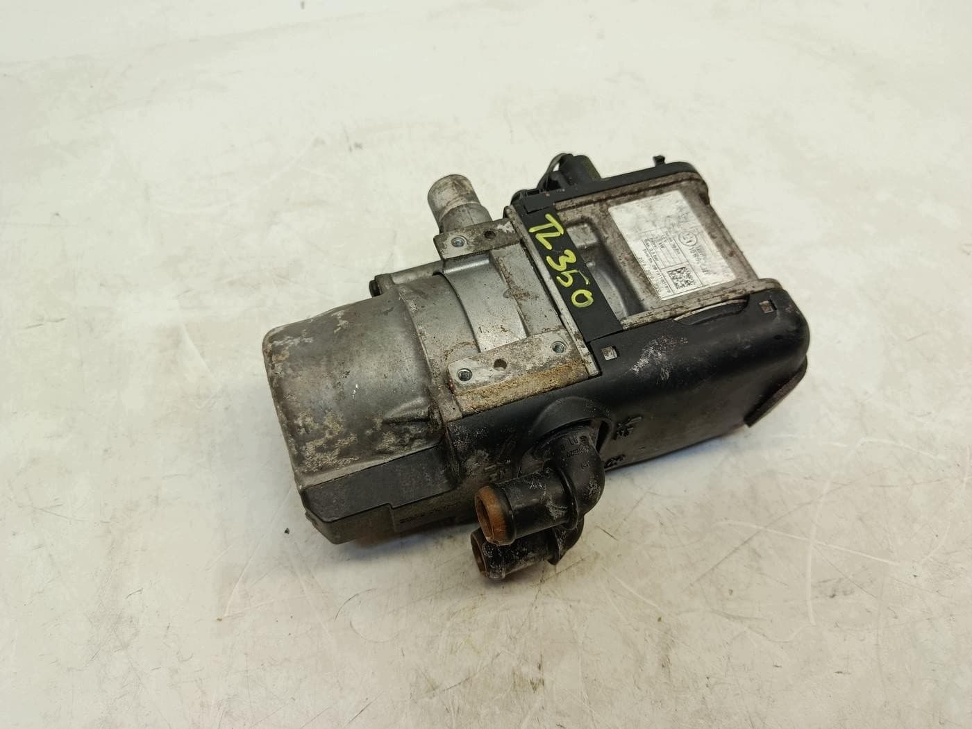 BMW F10 Lci Auxiliary Heater 9026187E usado