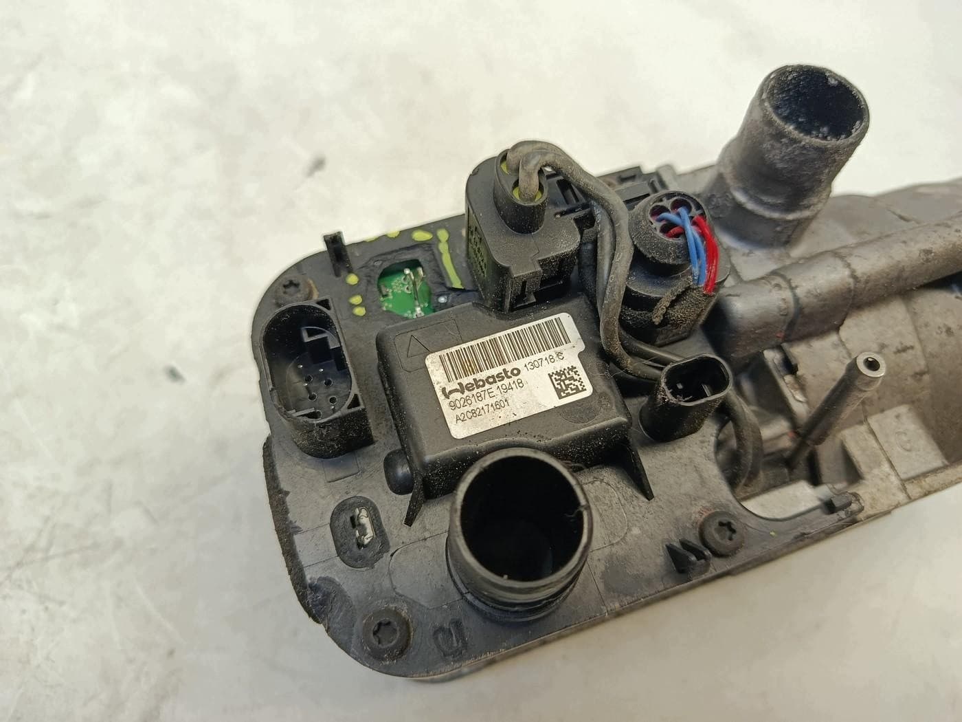 BMW F10 Lci Auxiliary Heater 9026187E usado 3