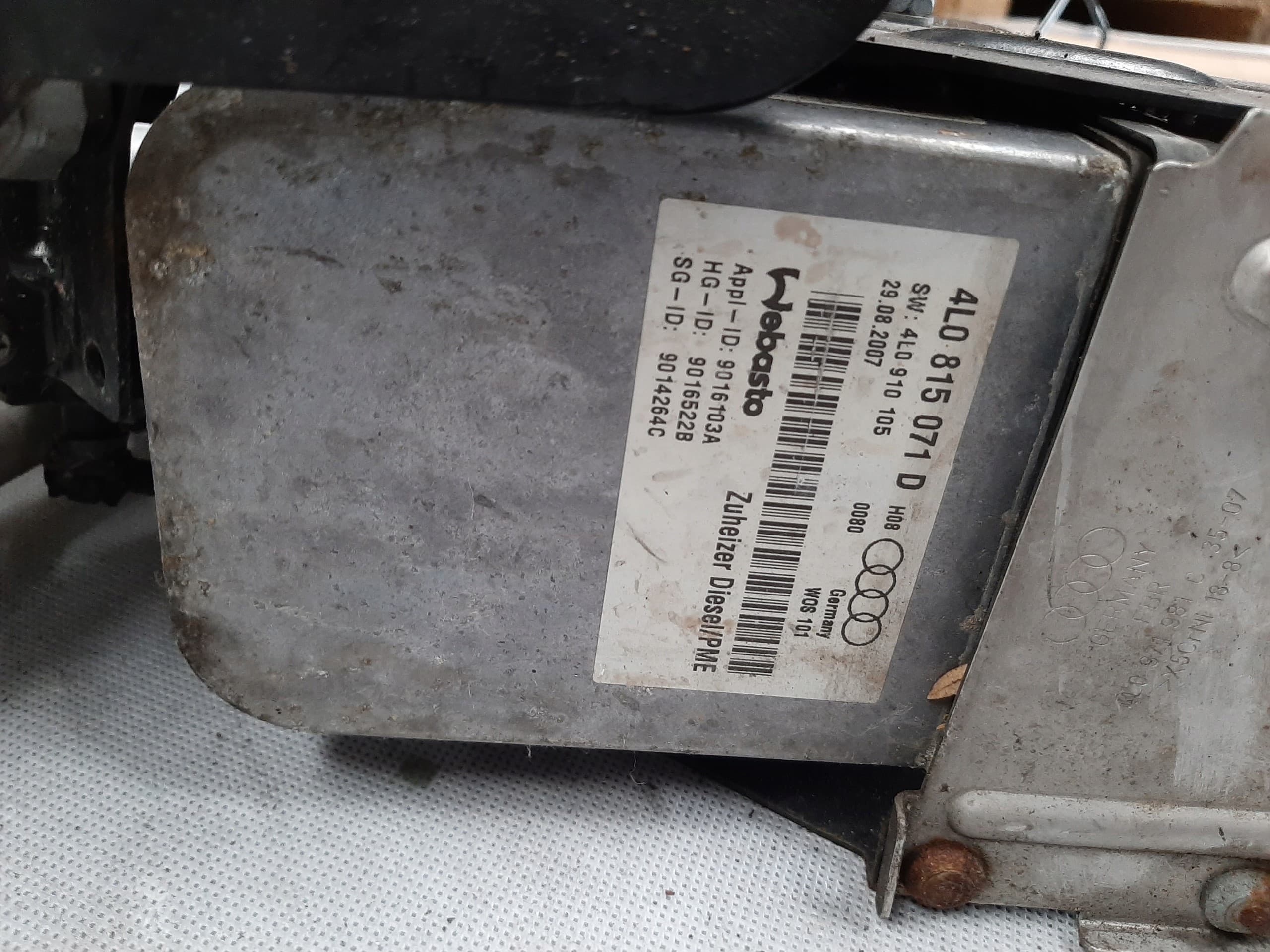 Calefactor estacionario Webasto Audi Q7 4L 3.0 TDI 4L0815071D usado 3