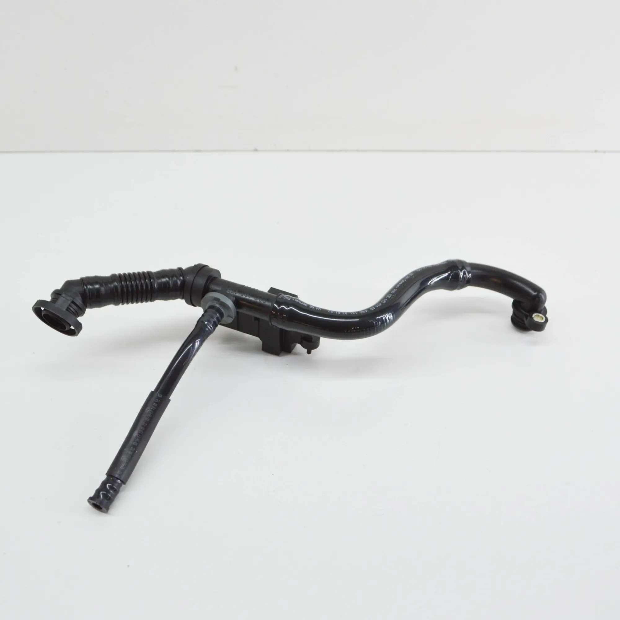 Tubo de respiradero Audi A1 8X 03C103474AD Original nuevo 5