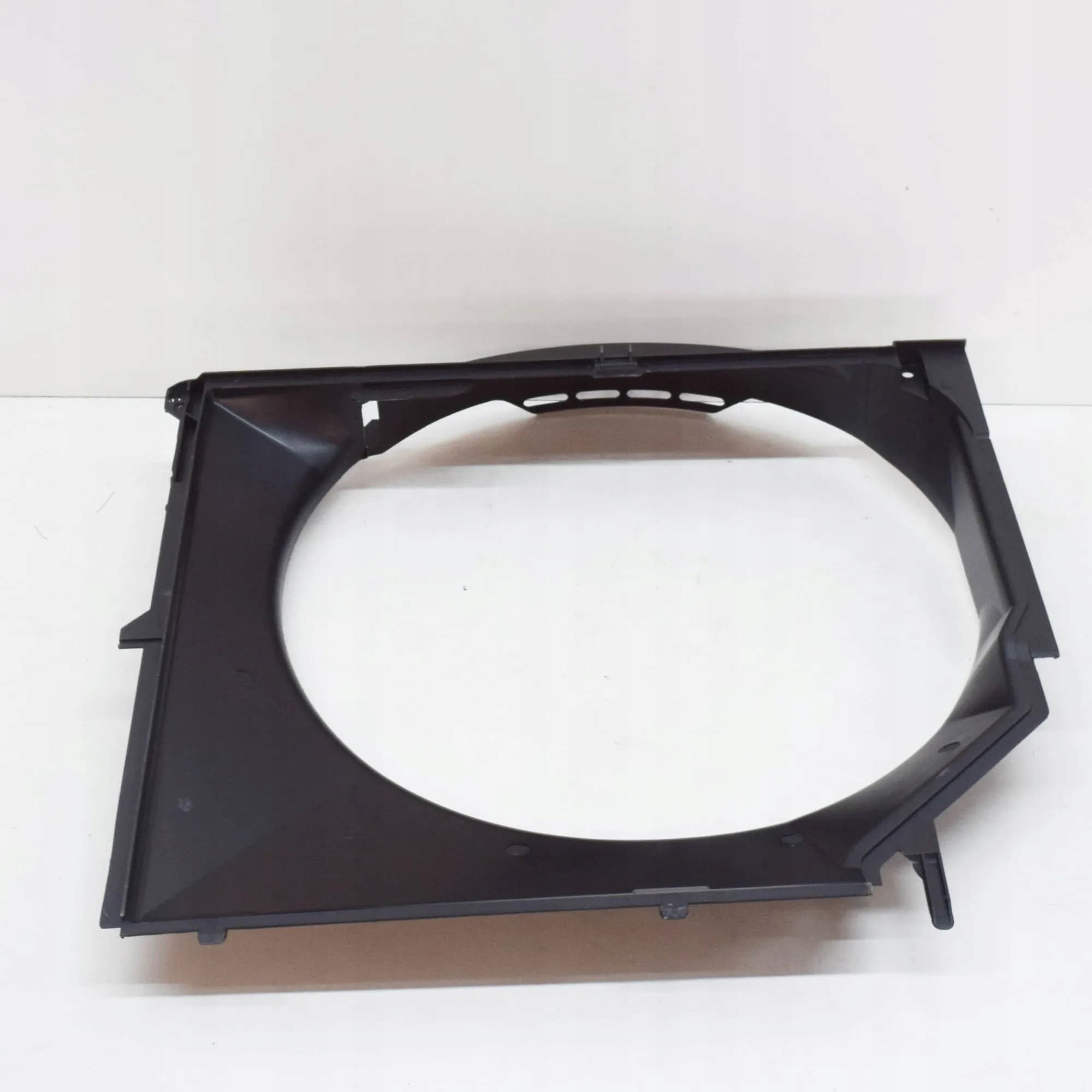 BMW 3 E46 Engine Cooling Fan Shroud 17111436259 2.2 Petrol nuevo 5