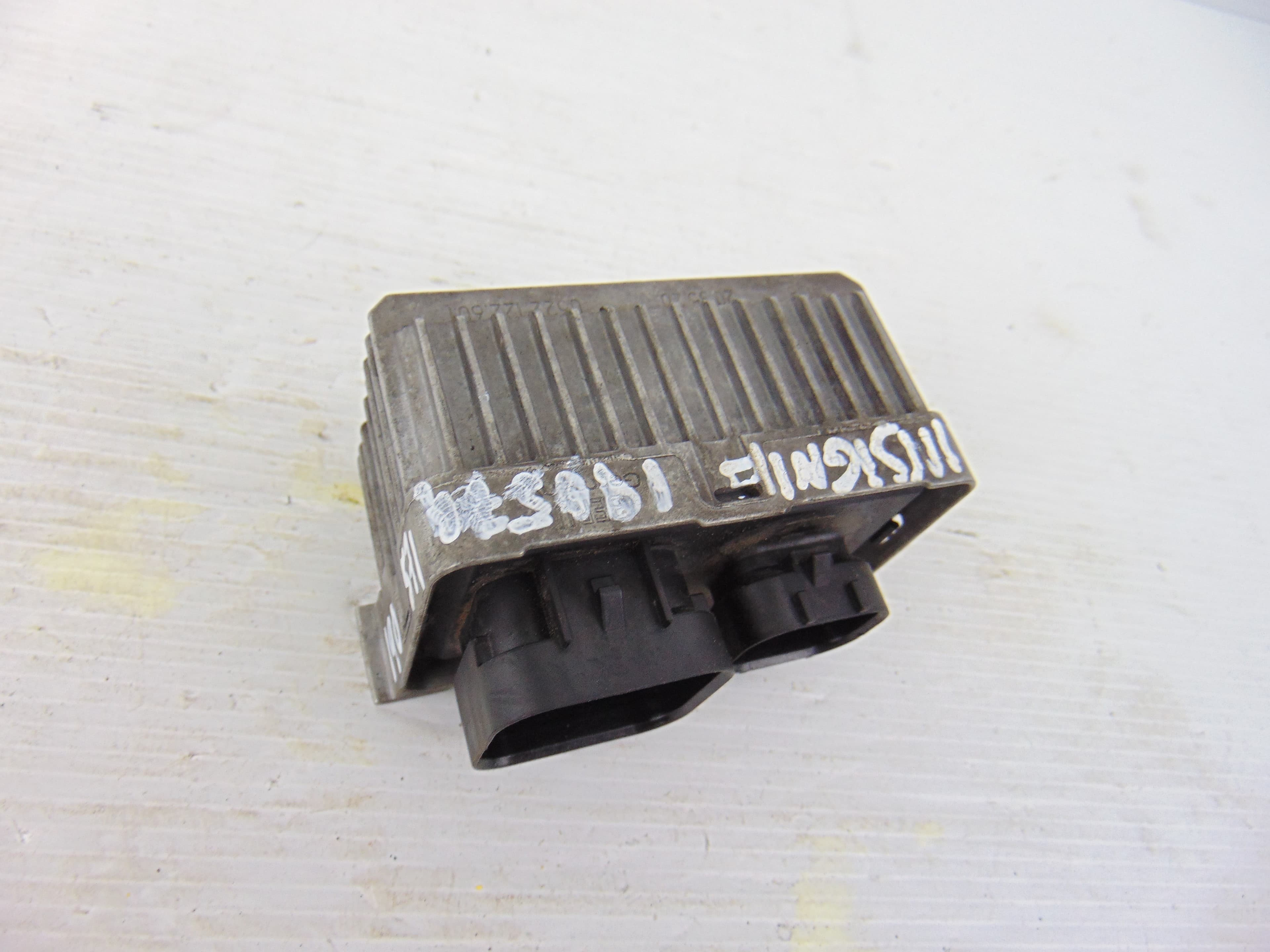 Caja precalentamiento, Opel Insignia Berlina Cosmo 2010 usado