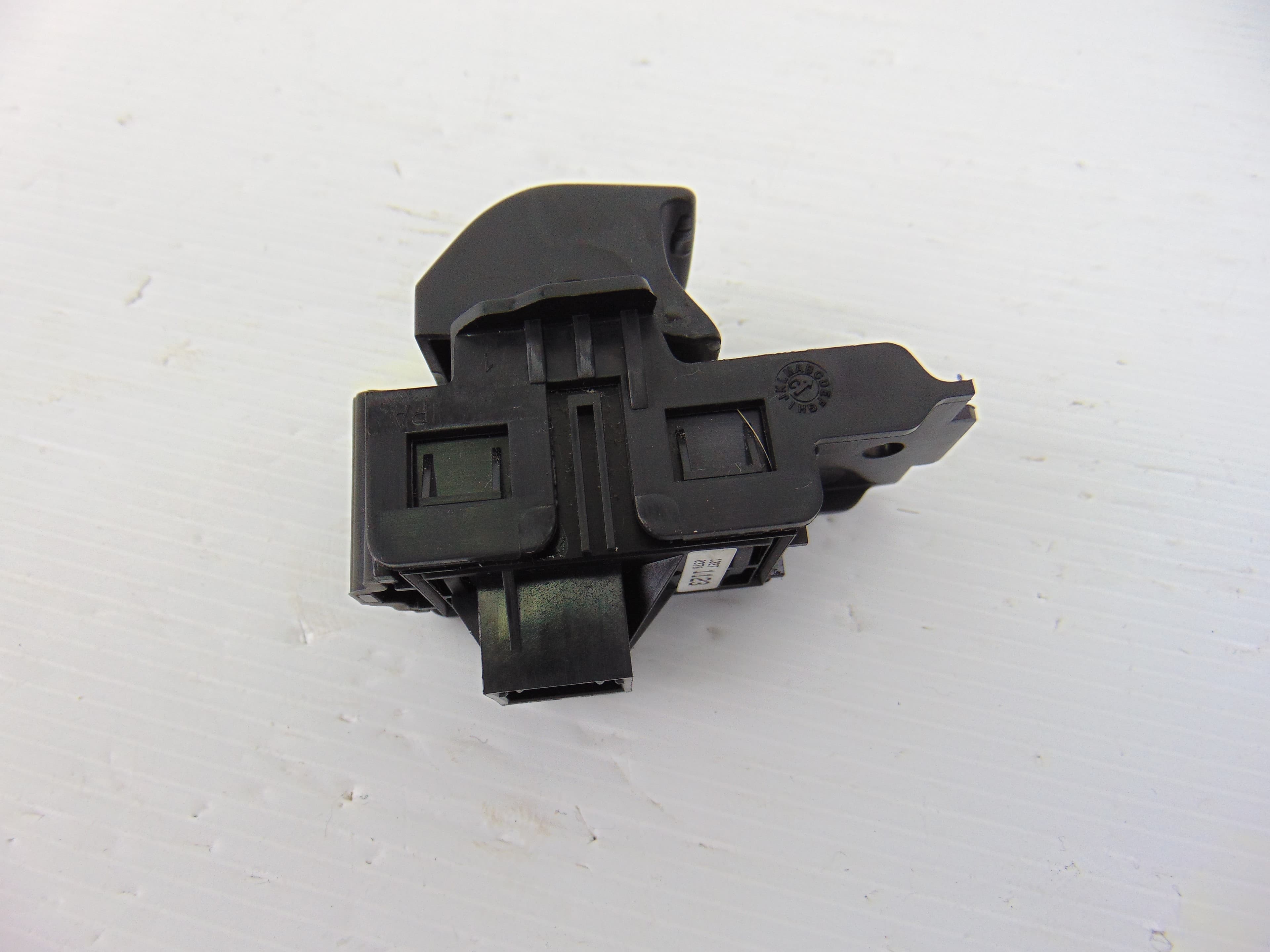 Interruptor, Opel Insignia Berlina Cosmo 2010, 13271123 usado 2
