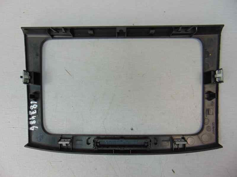 Moldura, Volkswagen Passat Berlina (3C2) Advance, 3C0858069 usado 6