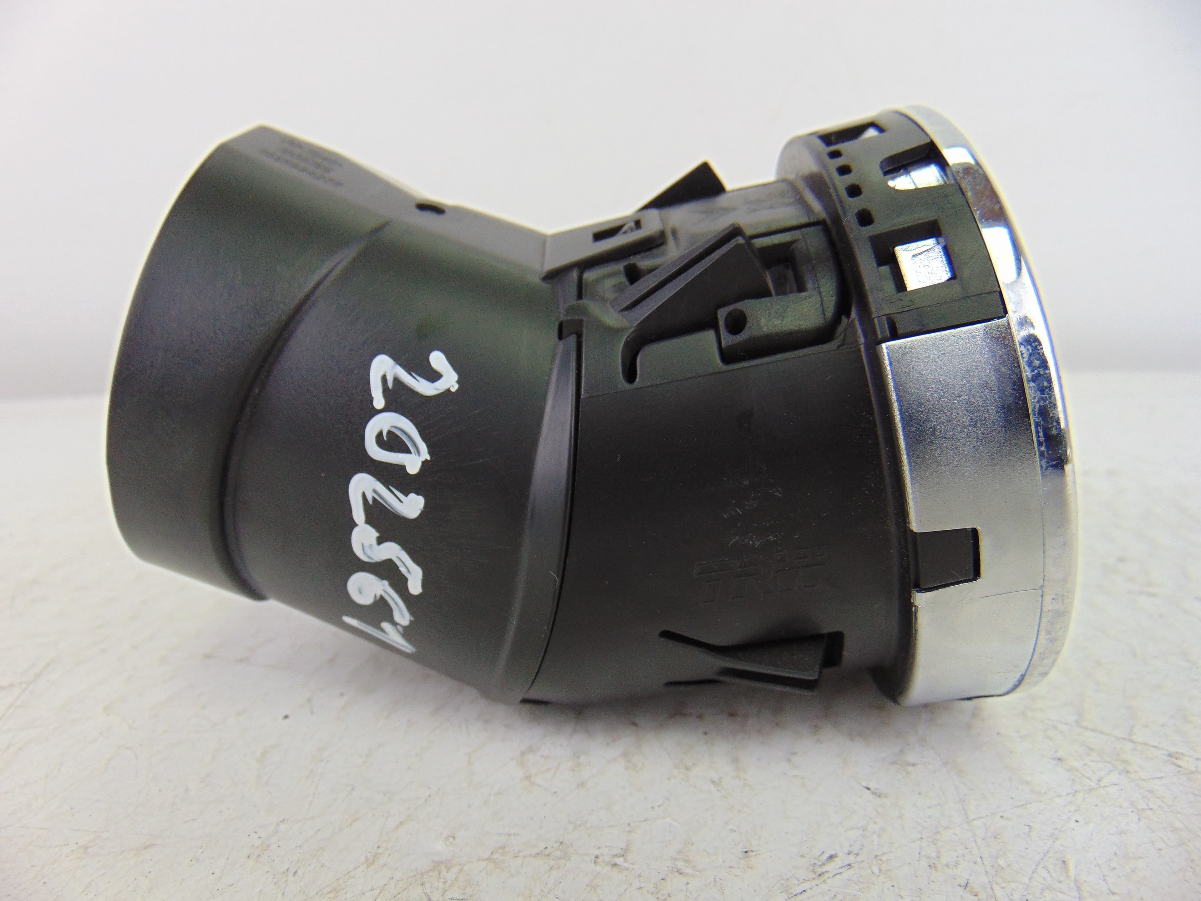 Rejilla aireadora, Peugeot 3008 Confort 2009, 9655994277 usado 3
