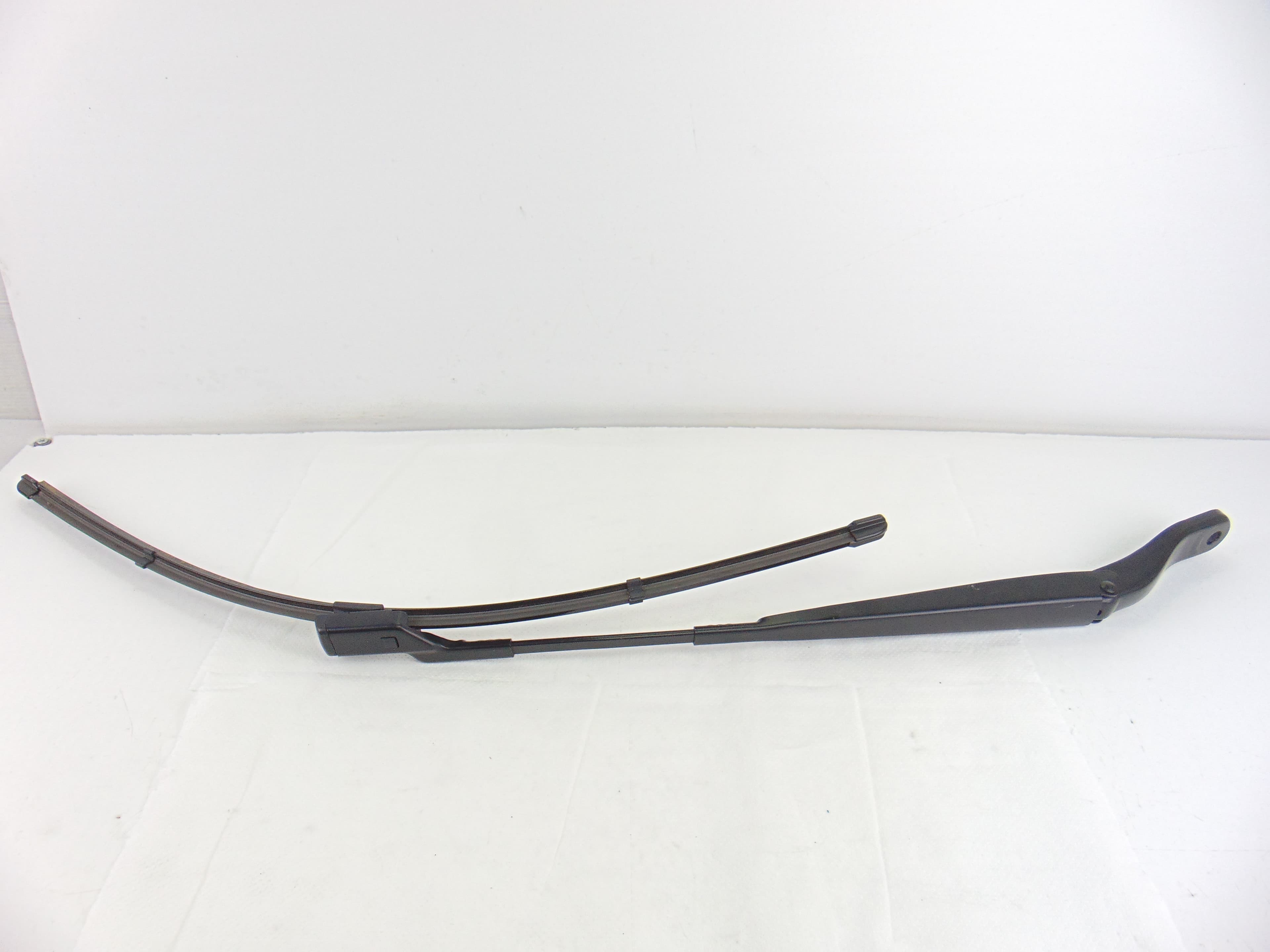 Brazo limpia delantero izquierdo, 9822931680 nuevo