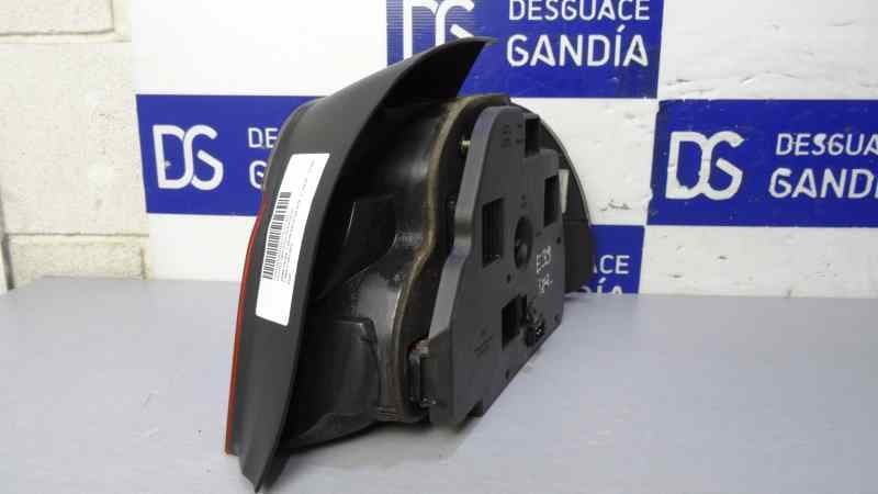 Piloto trasero izquierdo, BMW Serie 5 Berlina (E39) 520i 2001 usado 4