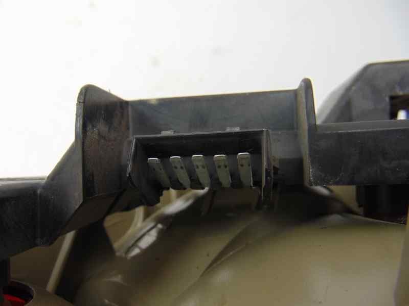 Piloto trasero izquierdo, Ford Ka (Ccq) Básico 2002 usado 3