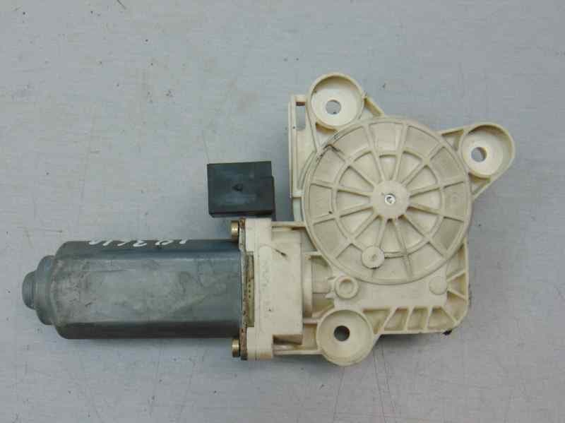 Motor elevalunas trasero derecho, A2118202442 usado