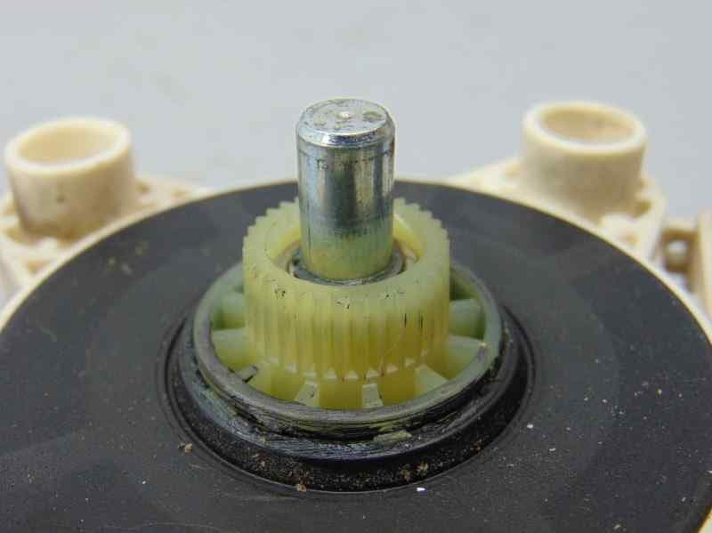 Motor elevalunas trasero derecho, A2118202442 usado 4